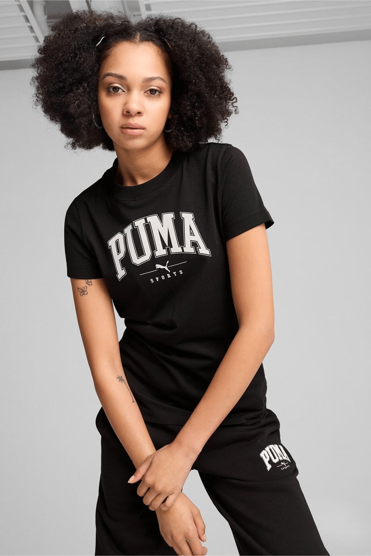 PUMA KADIN T-SHIRT PUMA SQUAD GRAPHİC TEE 68153701