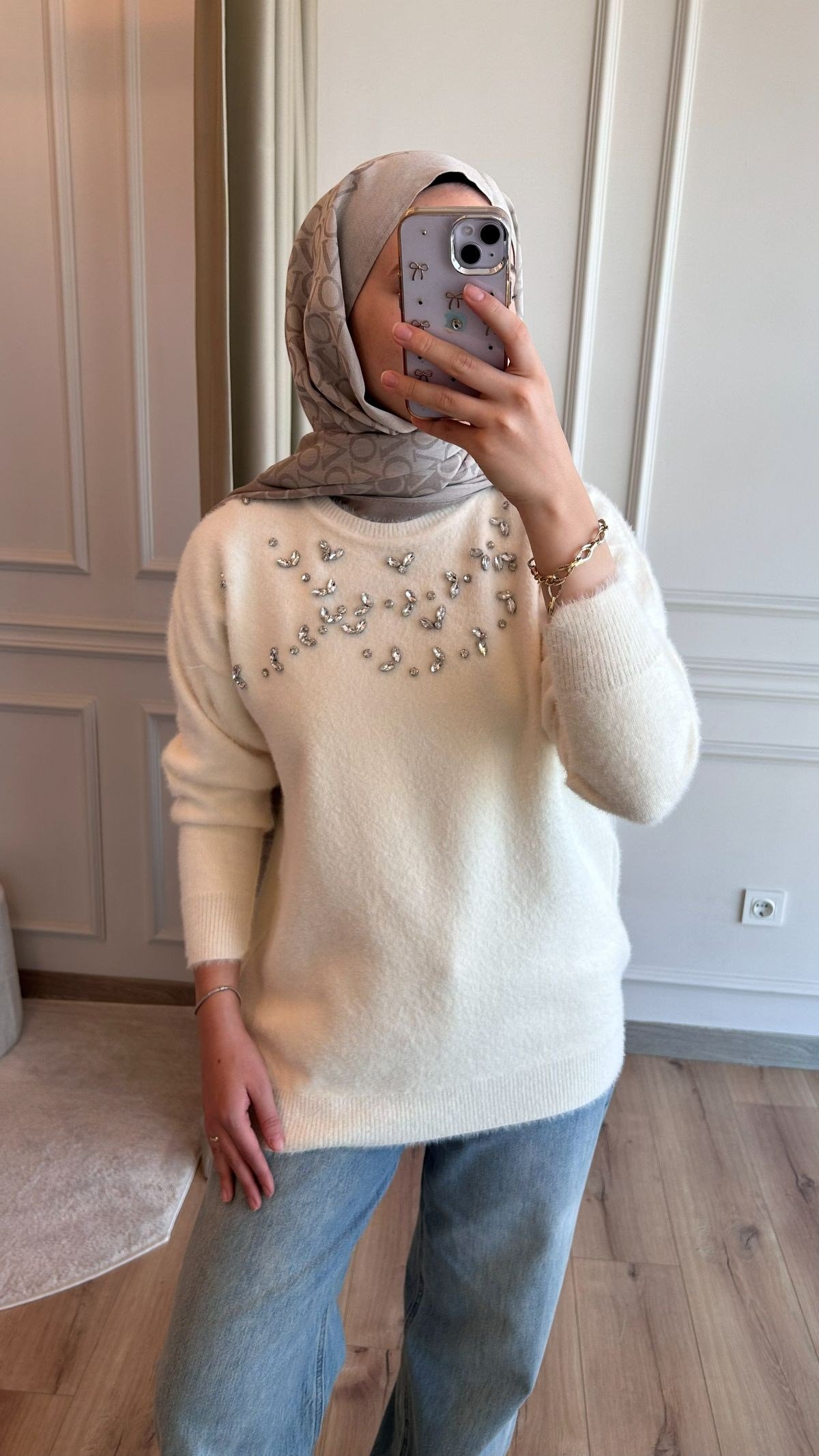 Ekru Taşlı Angora Kazak 
