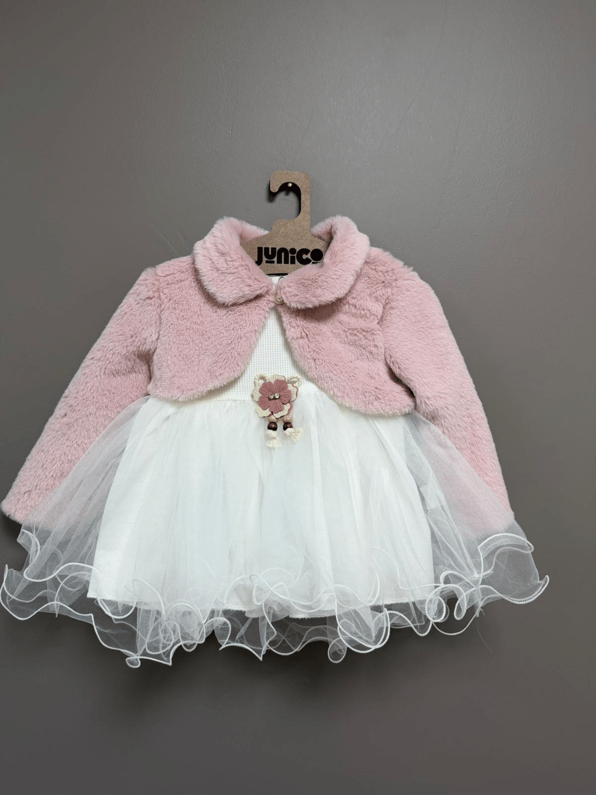 PELUŞ HIRKALI PEMBE ELBİSE