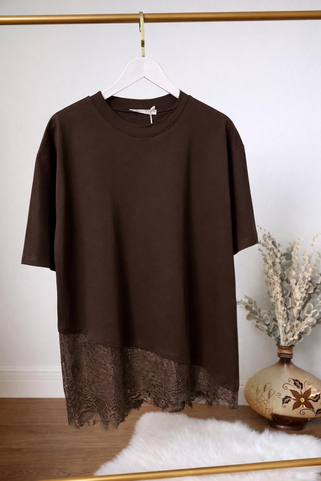 Kahve Dantel Detay Tshirt