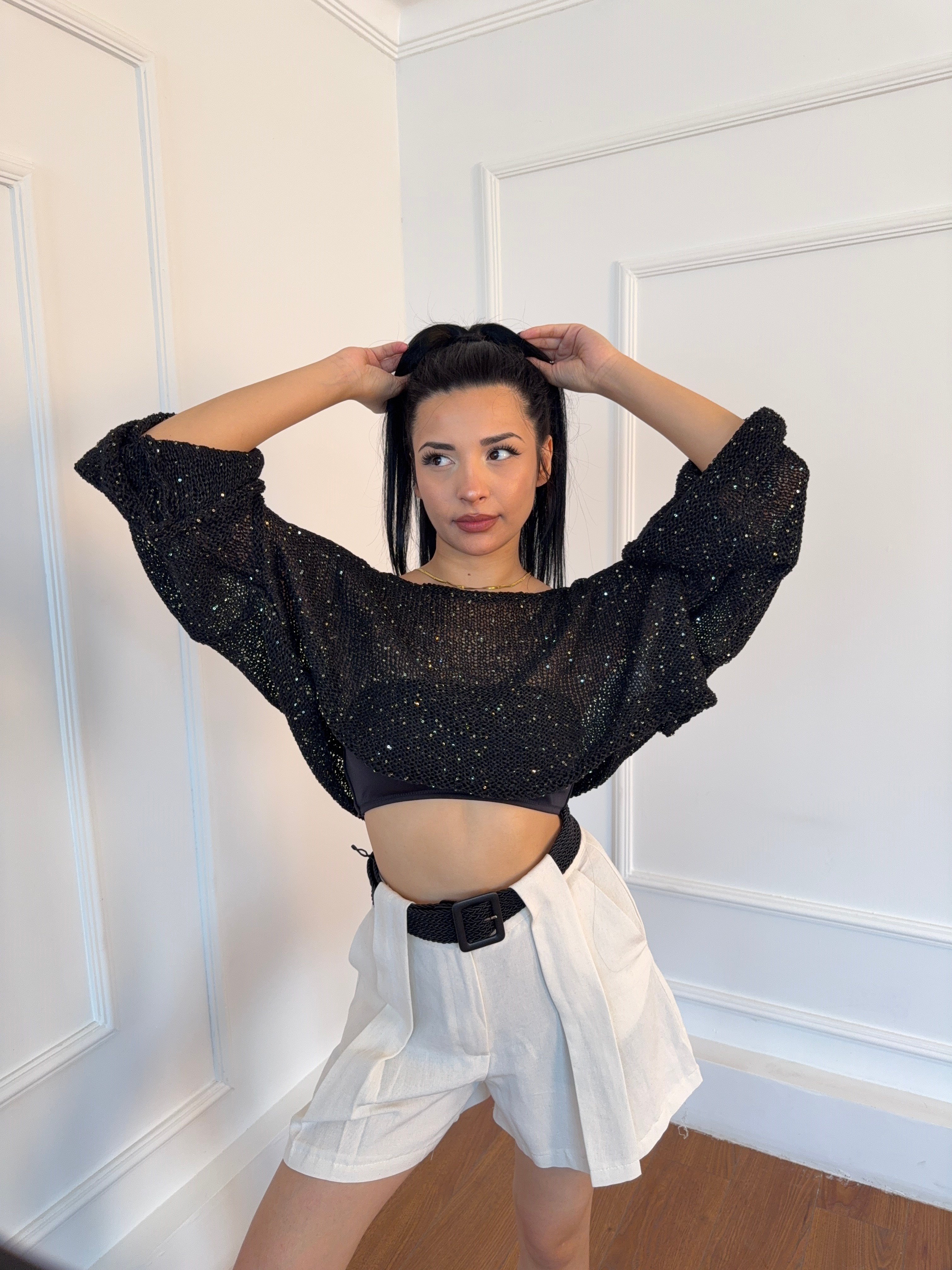 Düşük Yaka Pullu Crop