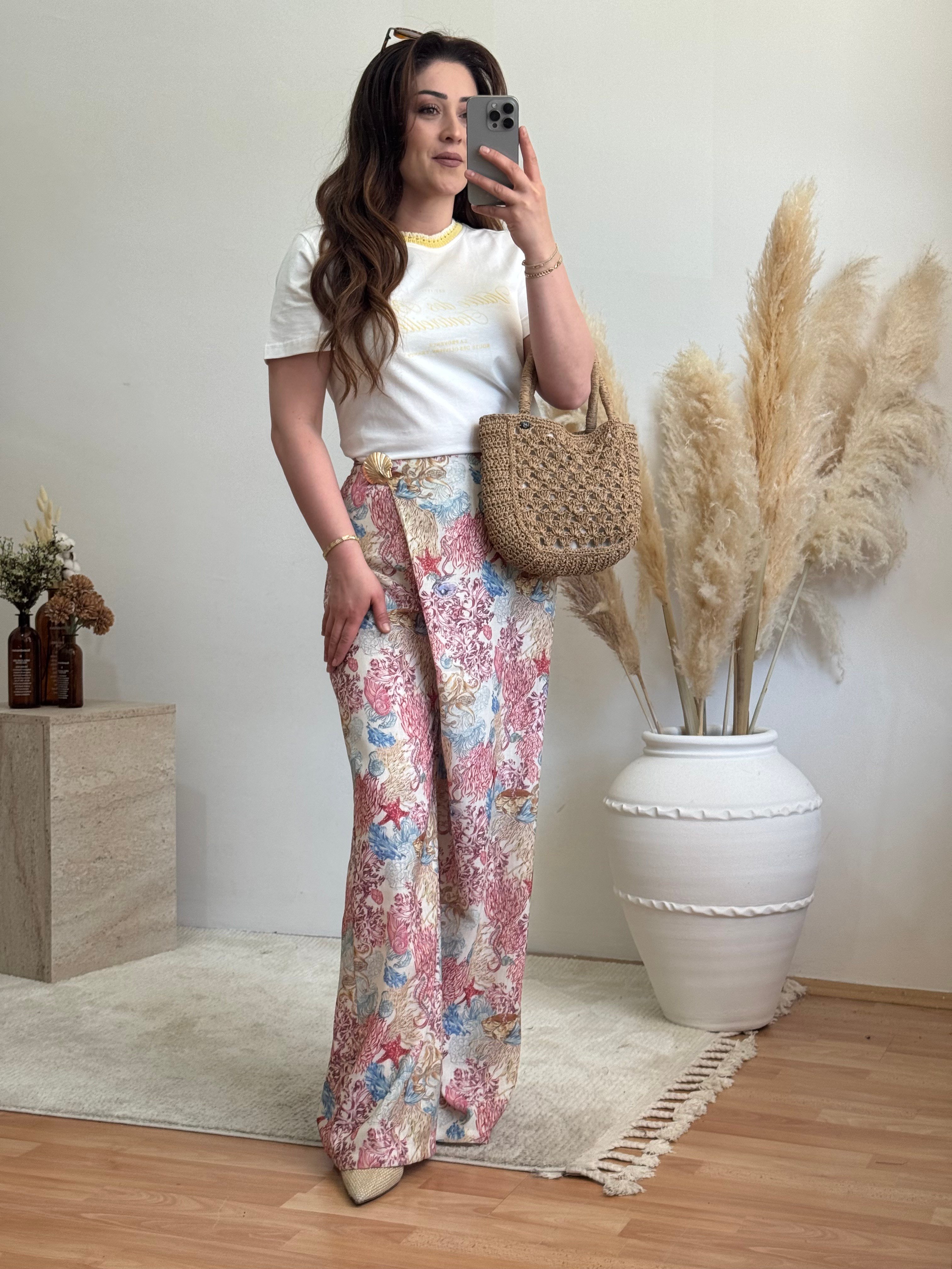Nakış Detaylı Basic Tişört-Sarı