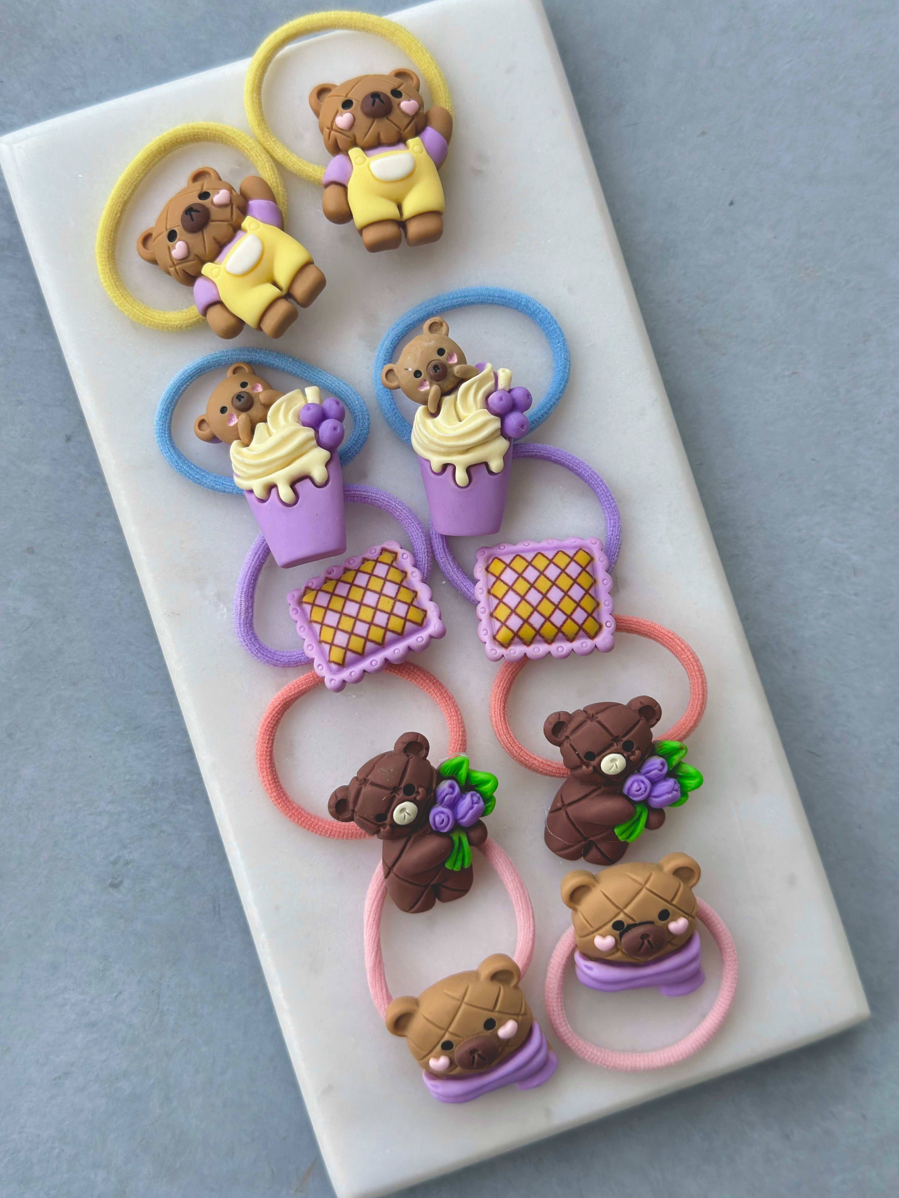 Teddy Detaylı Lastik Toka