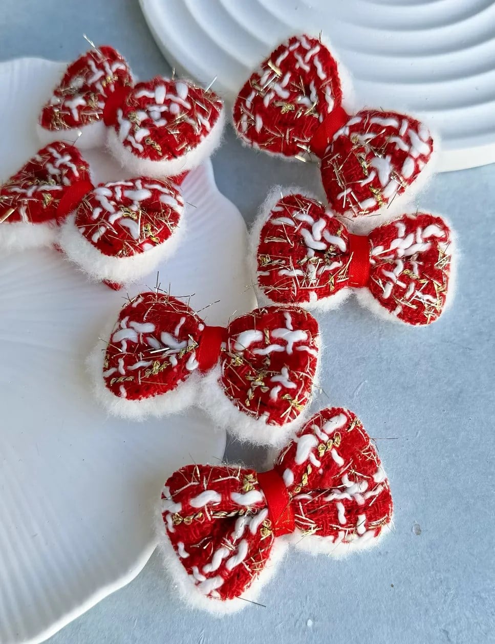 Kırmızı Pötikare Desenli Klips
