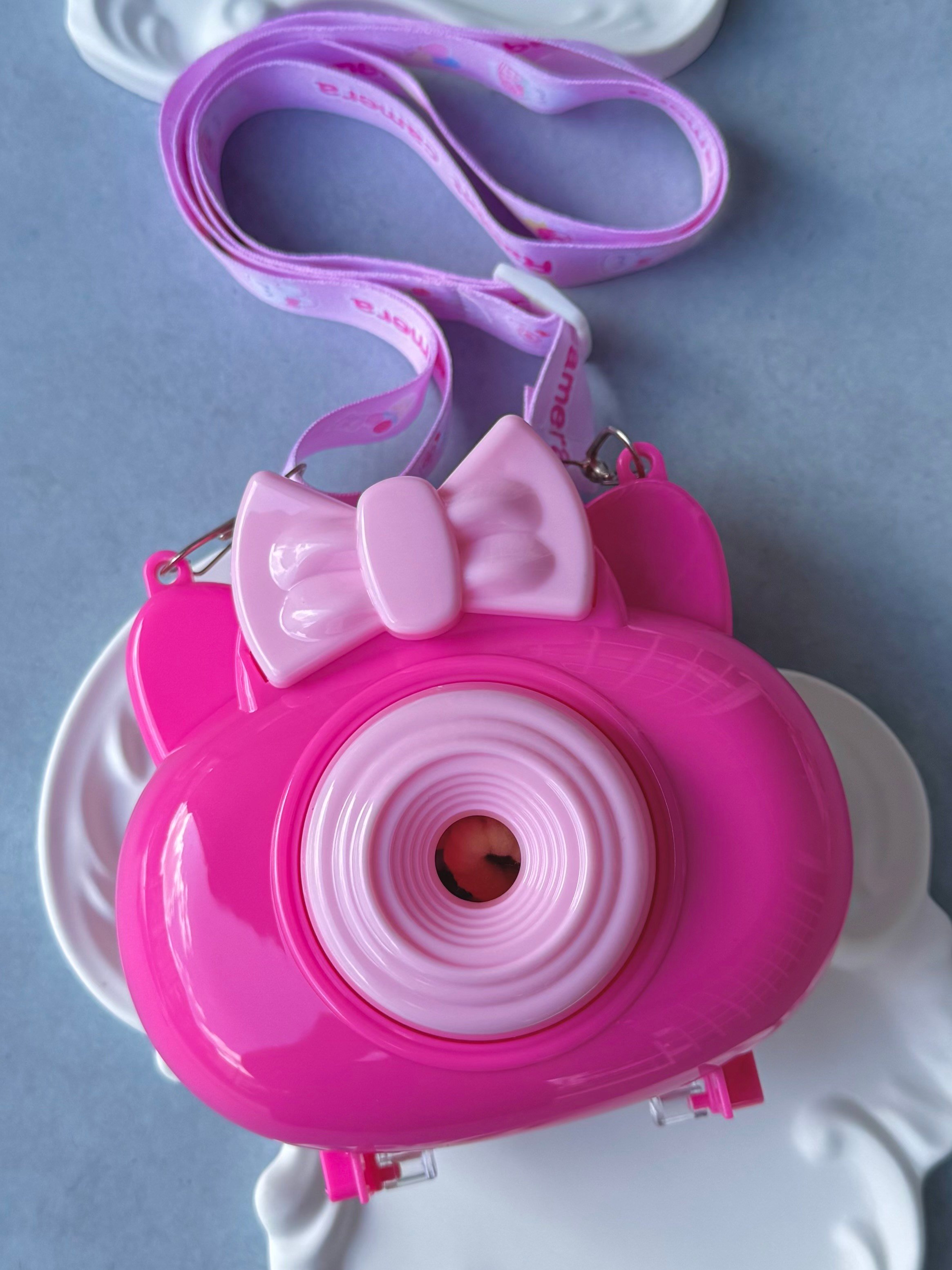 Pembe Kurdele Fotoğraf Makinalı Lastikli Çanta