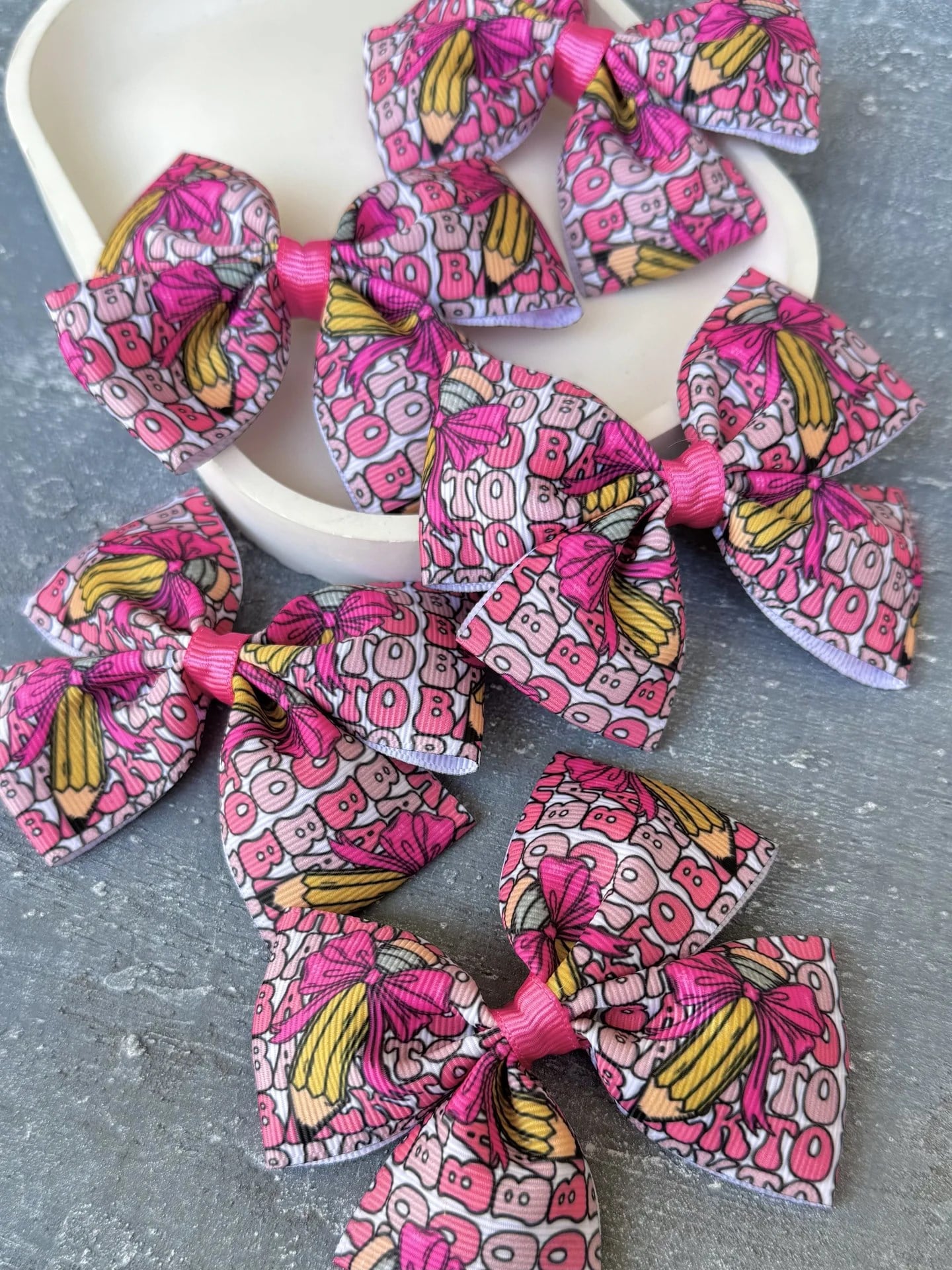 Pembe Kalemli Kurdele 