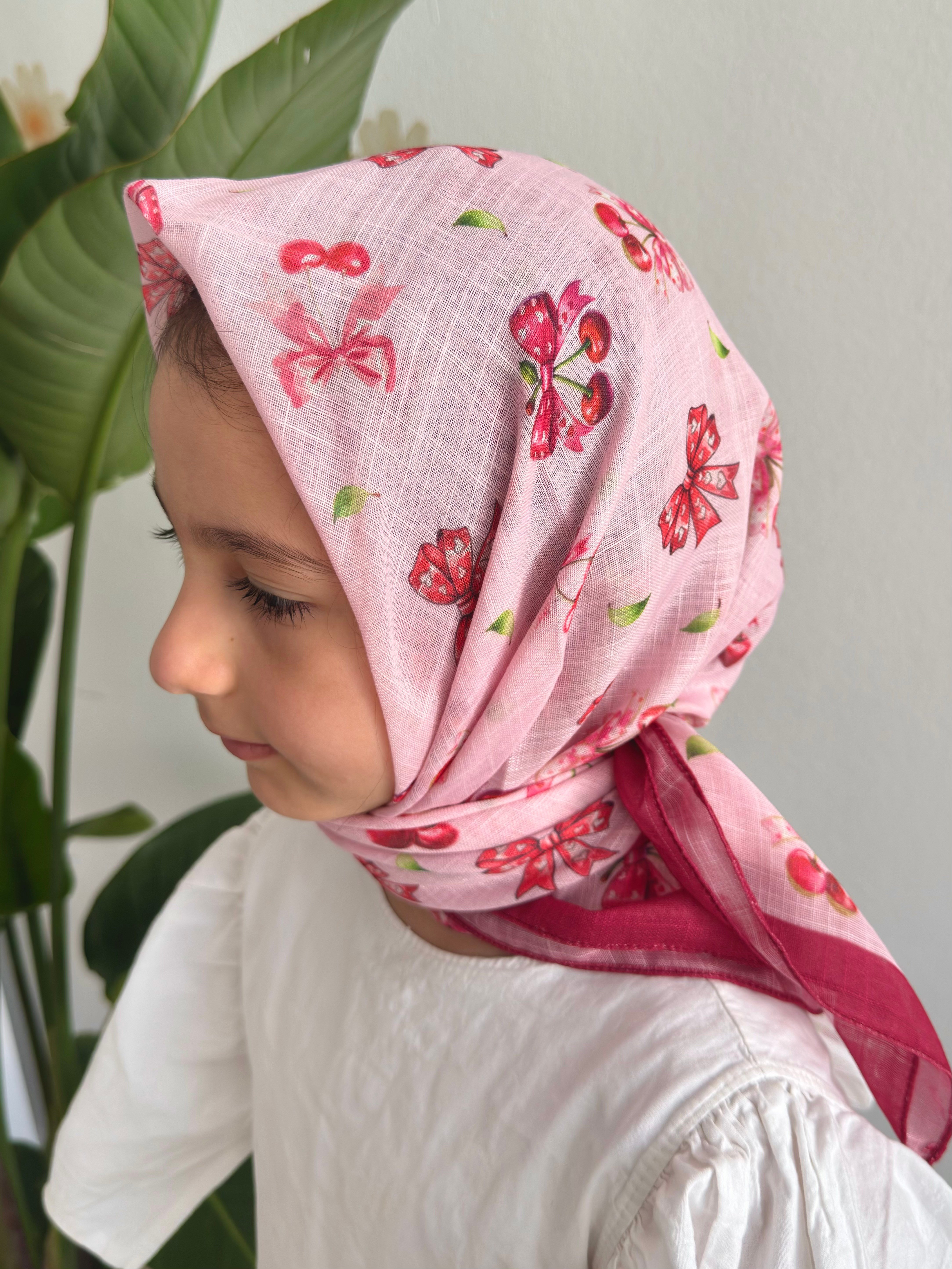 Pembe Kiraz ve Kurdele Detaylı 80x80 Pamuk Çocuk Başörtüsü