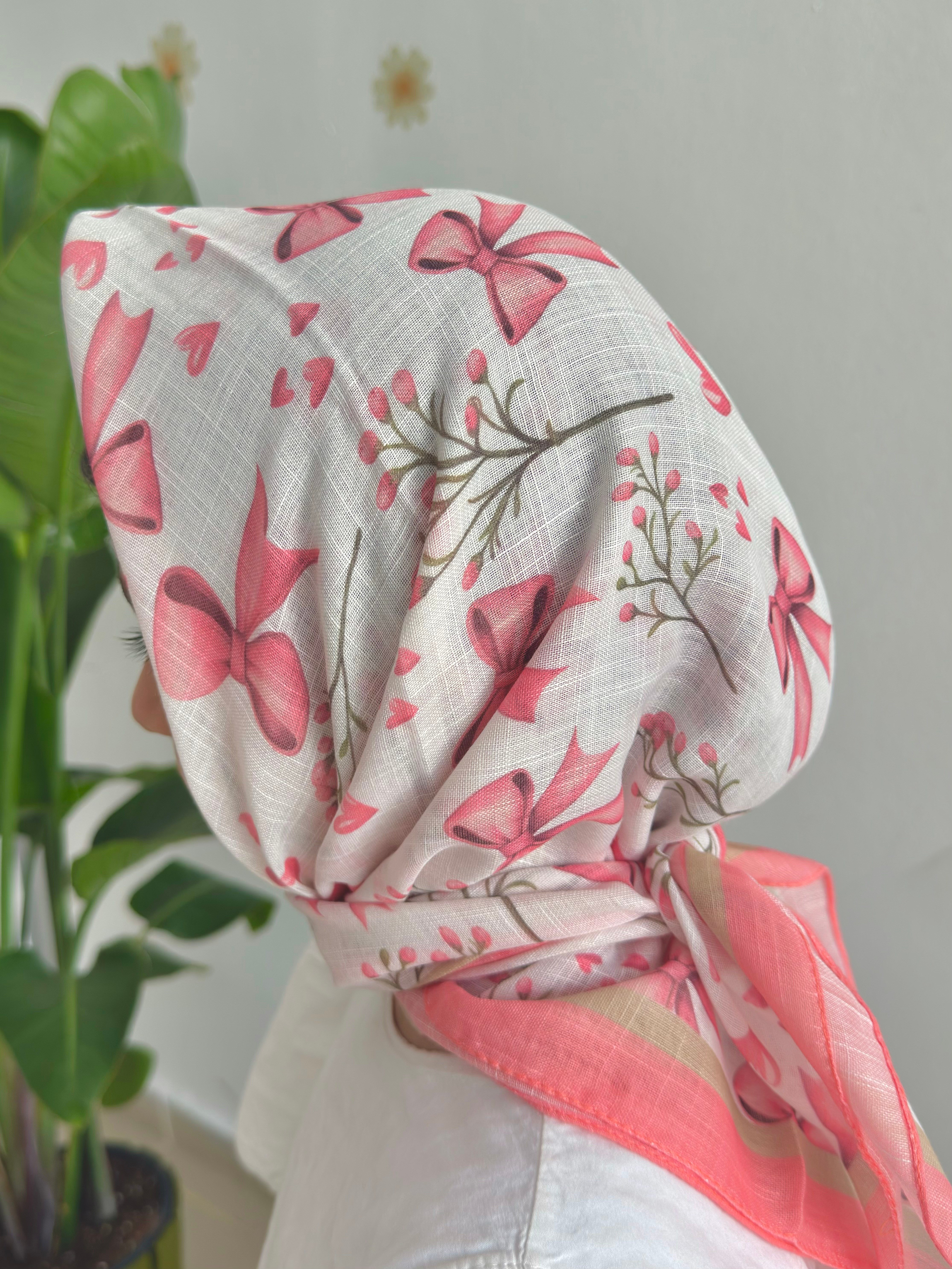 Pembe Kurdele ve Kalp Detaylı 80x80 Pamuk Çocuk Başörtüsü