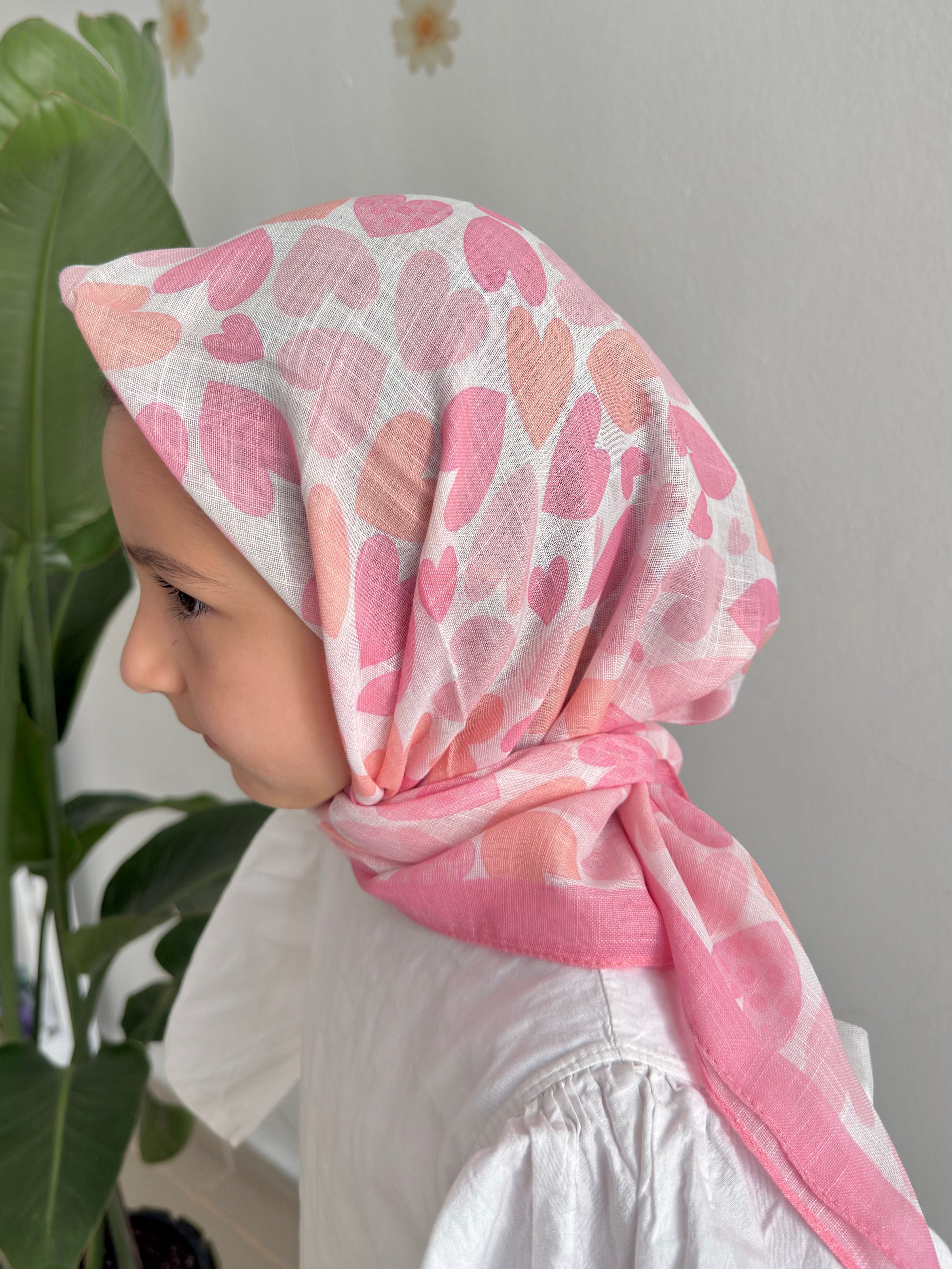 Pembe Kalp Detaylı 80x80 Pamuk Çocuk Başörtüsü
