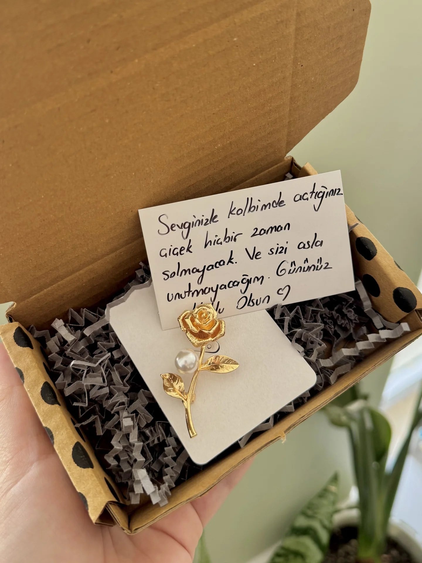 Gold Gül Broş
