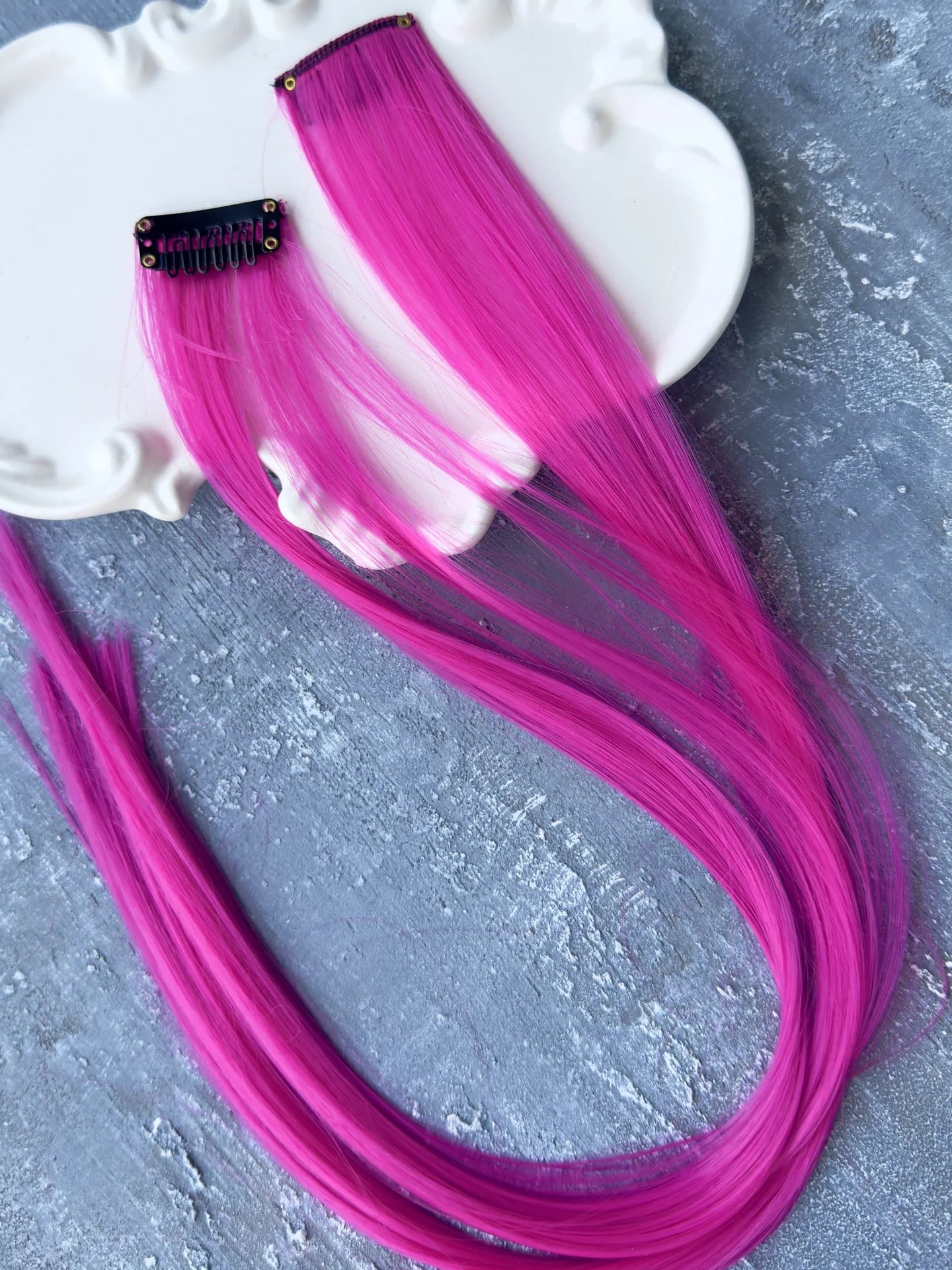 Pembe Renkli Çıtçıt Saç
