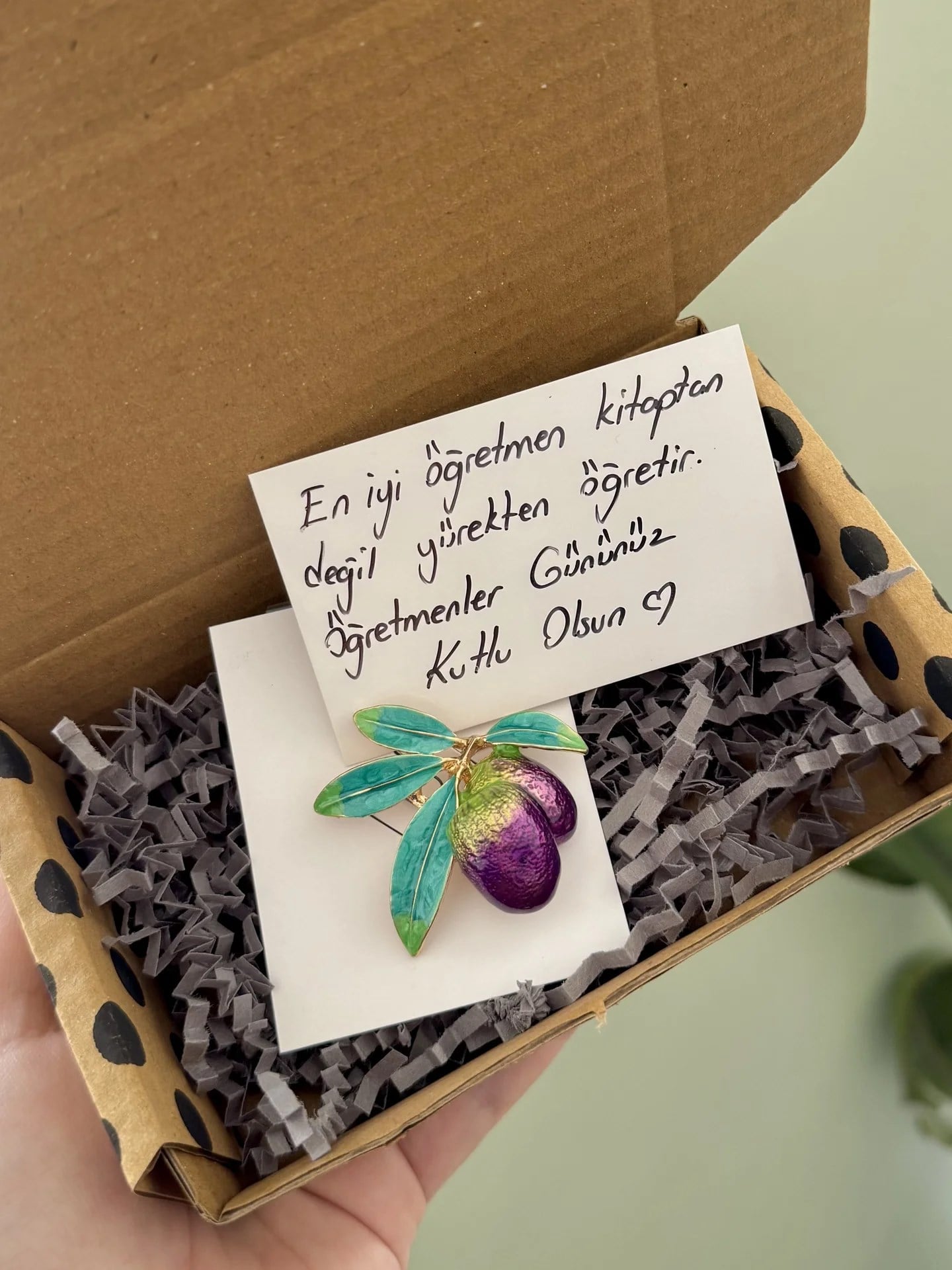 Zeytin Ağacı Broş