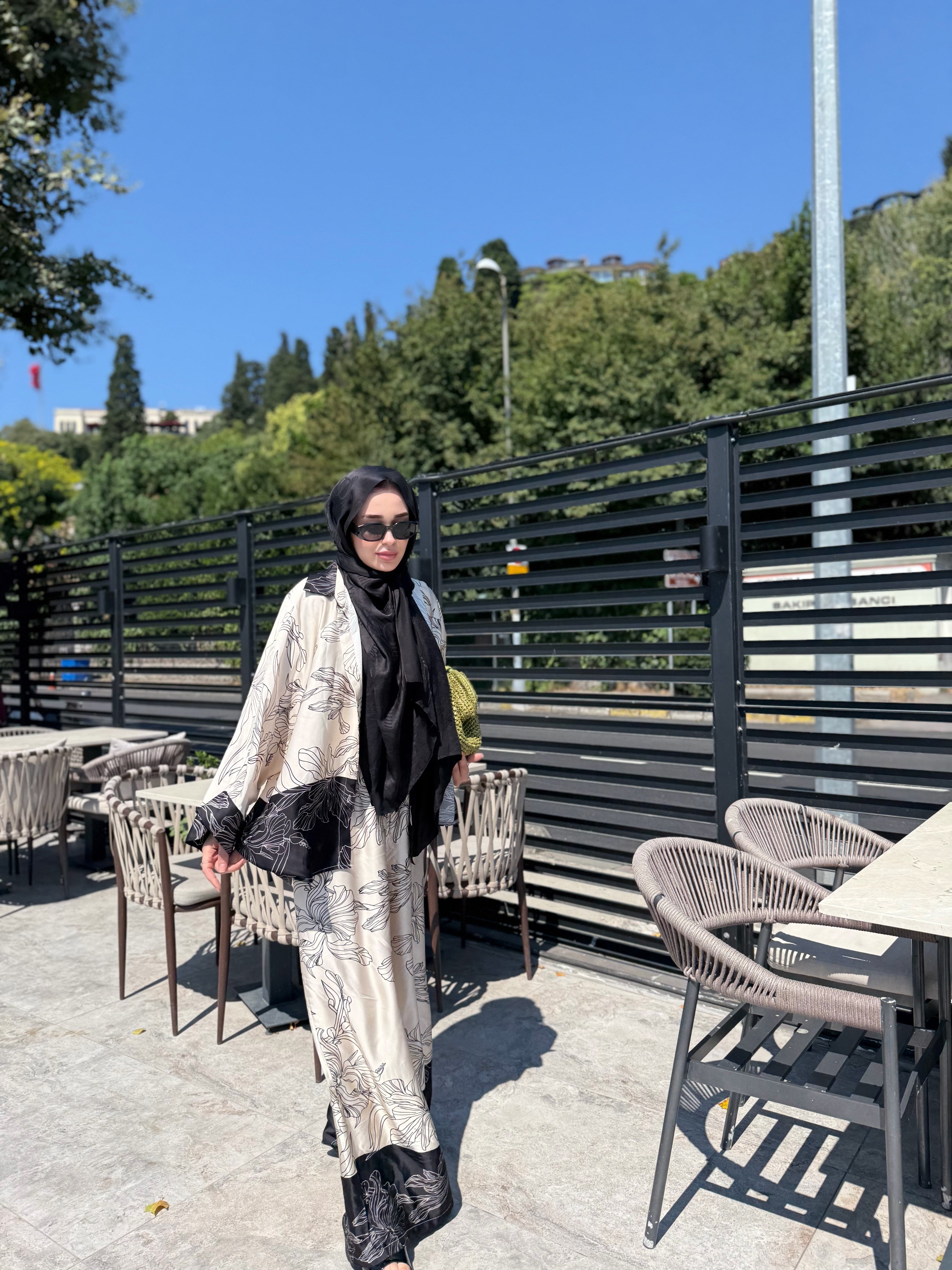 Krem Flowers Takım