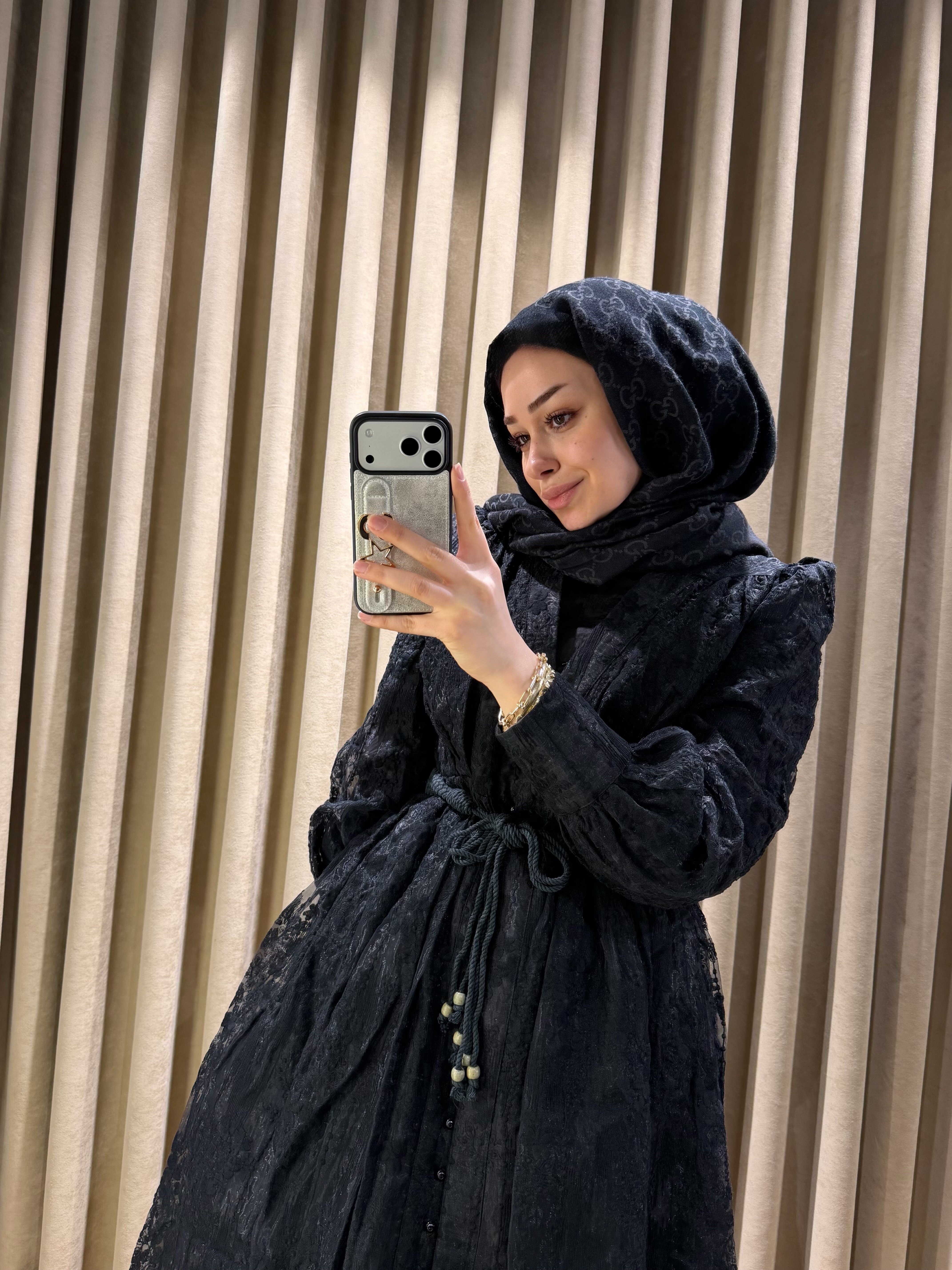 Siyah Dantel Elbise 