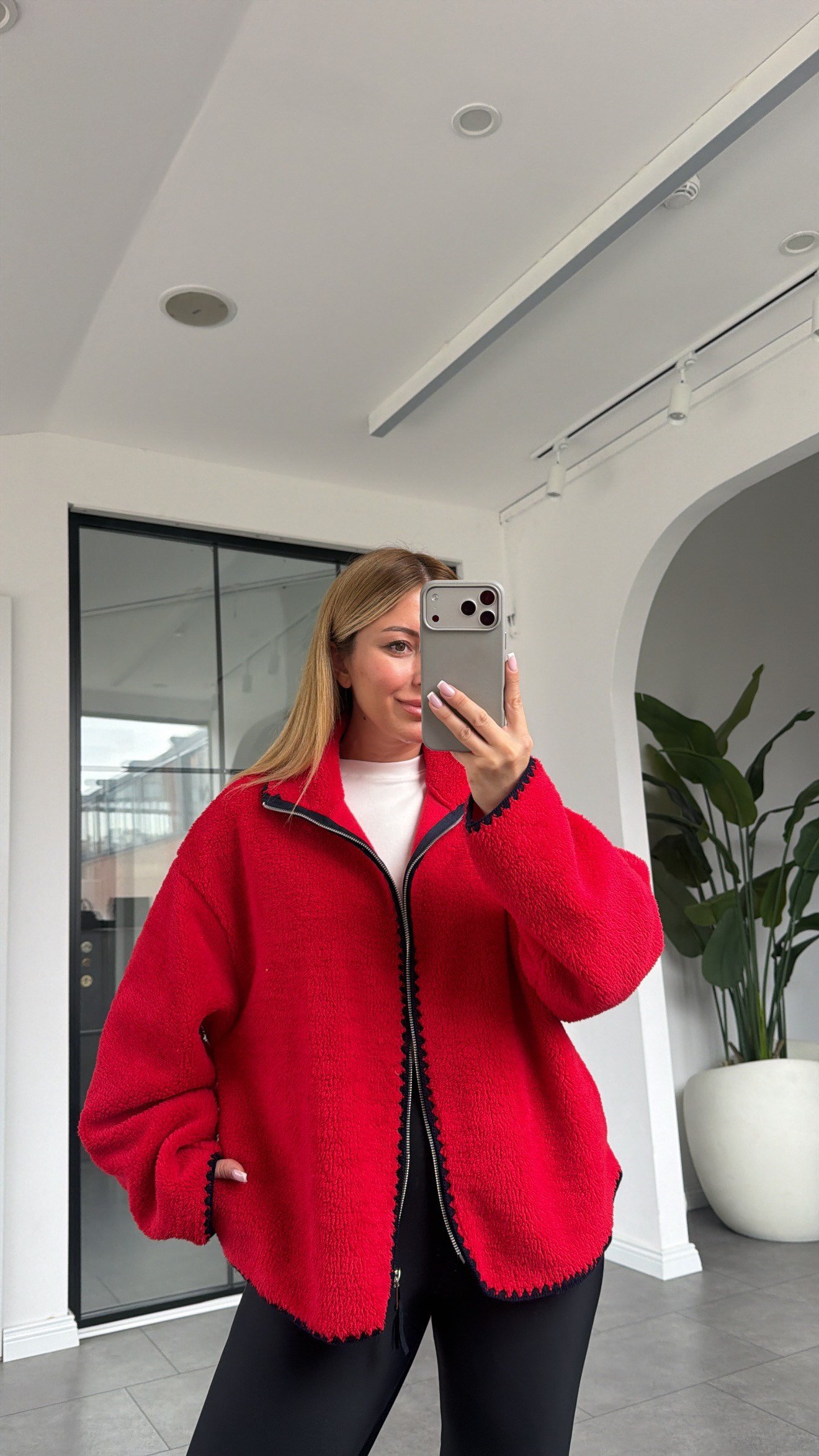 Kırmızı Biye Detaylı Peluş Ceket 22865