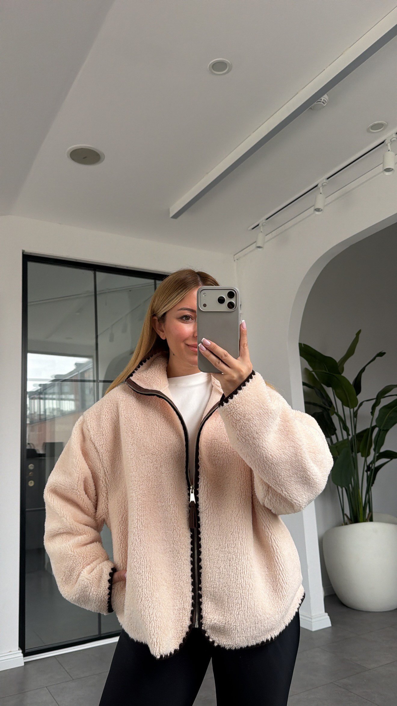 Ekru Biye Detaylı Peluş Ceket 22865
