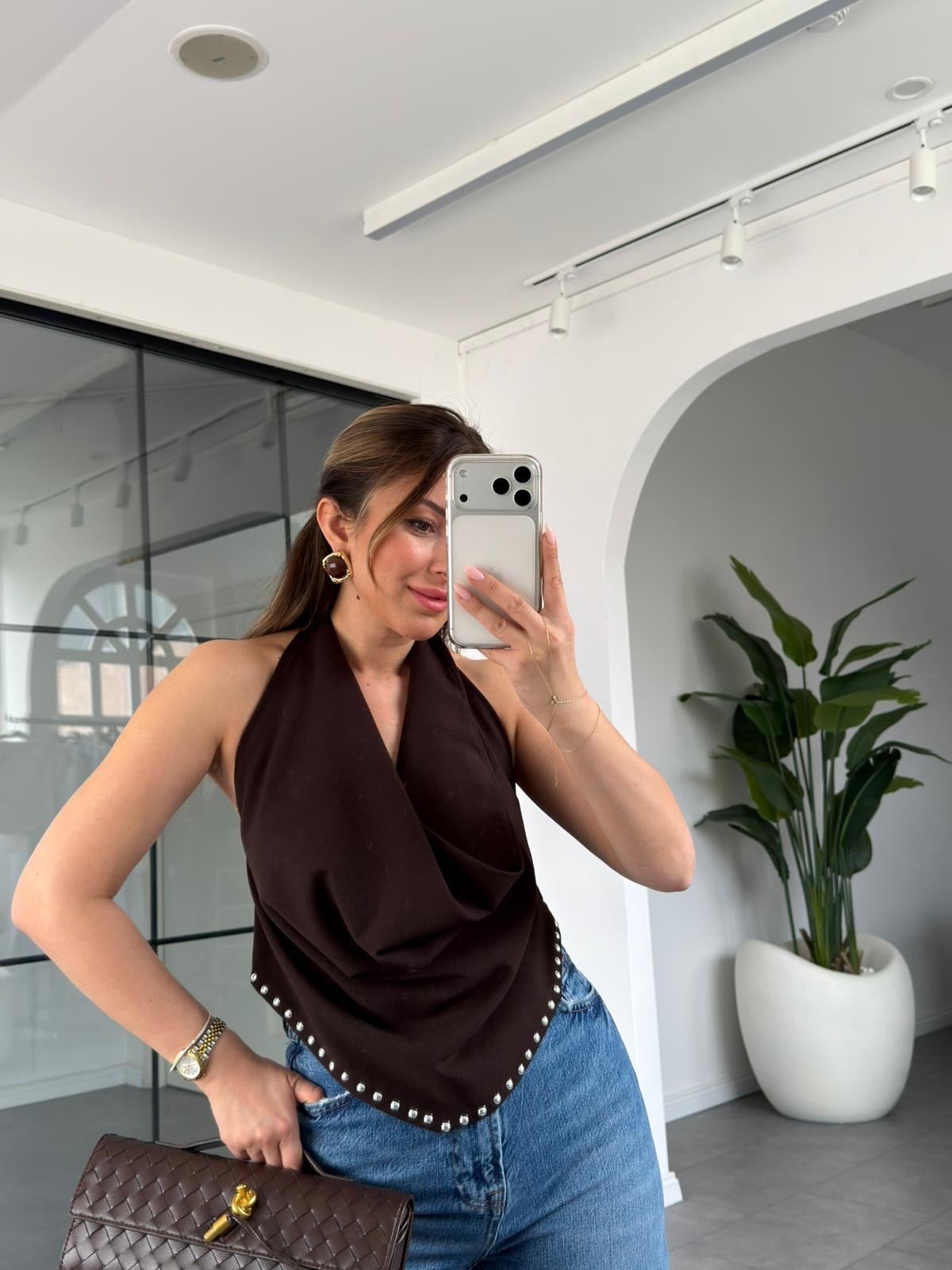 Zımba Detaylı Beli Lastikli Bluz