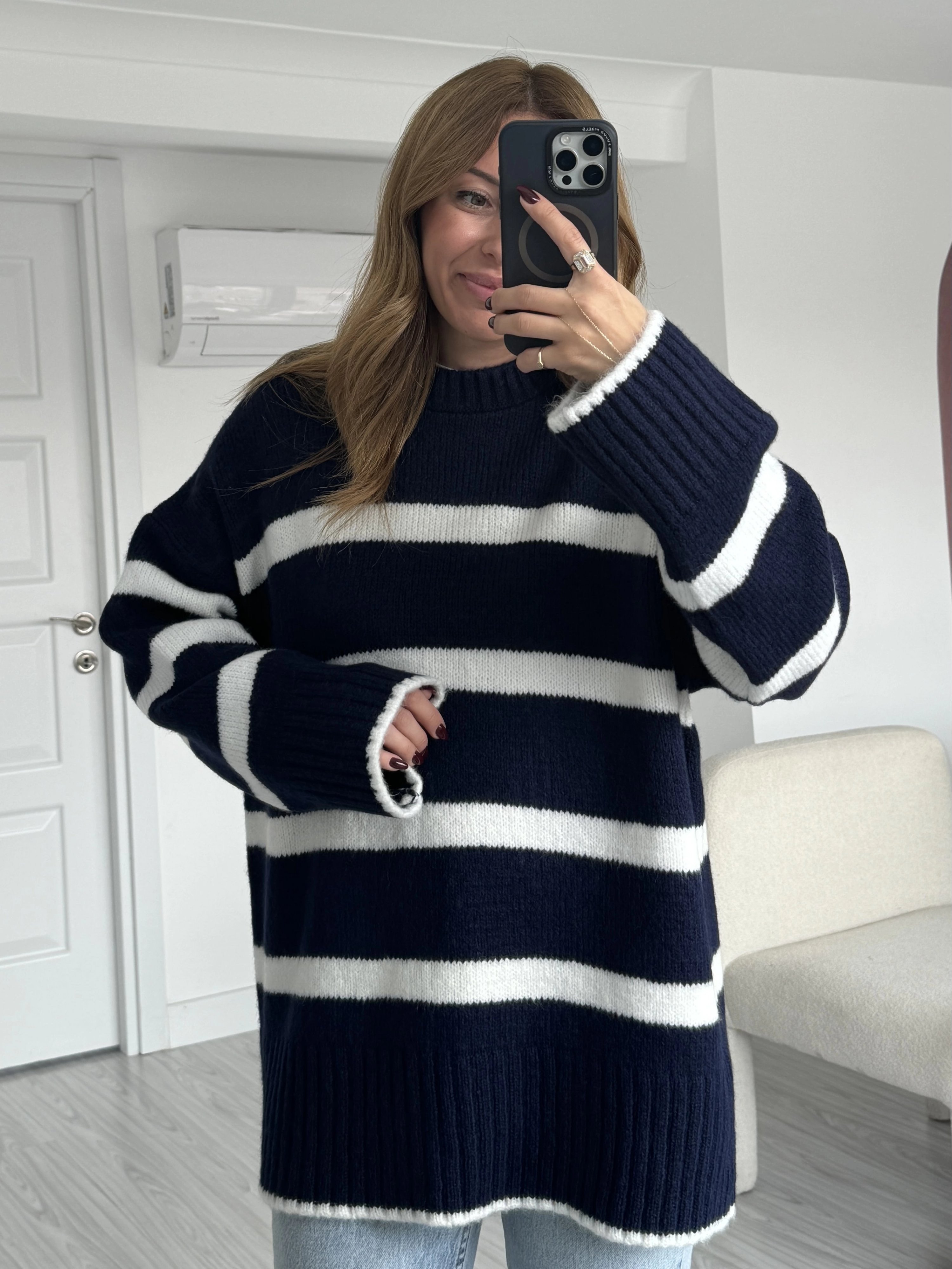 Lacivert Oversize Çizgili Örgü Kazak