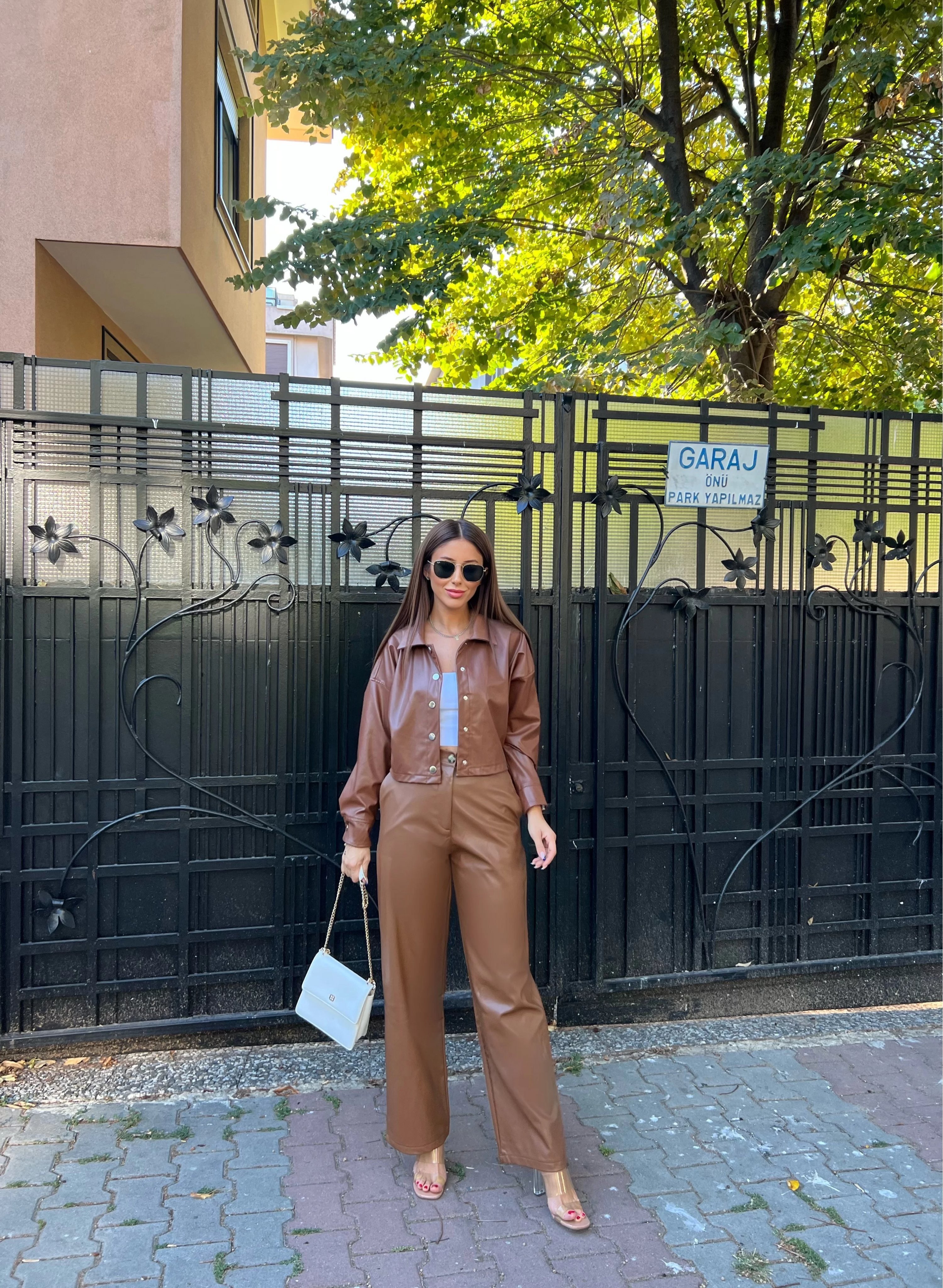 Taba Kısa Deri Ceket