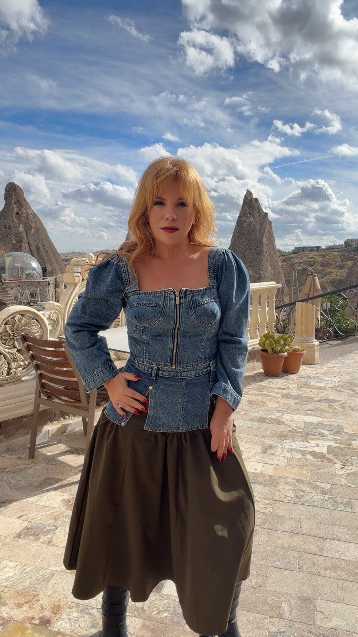 Denim Detaylı Crop Etekli Takım