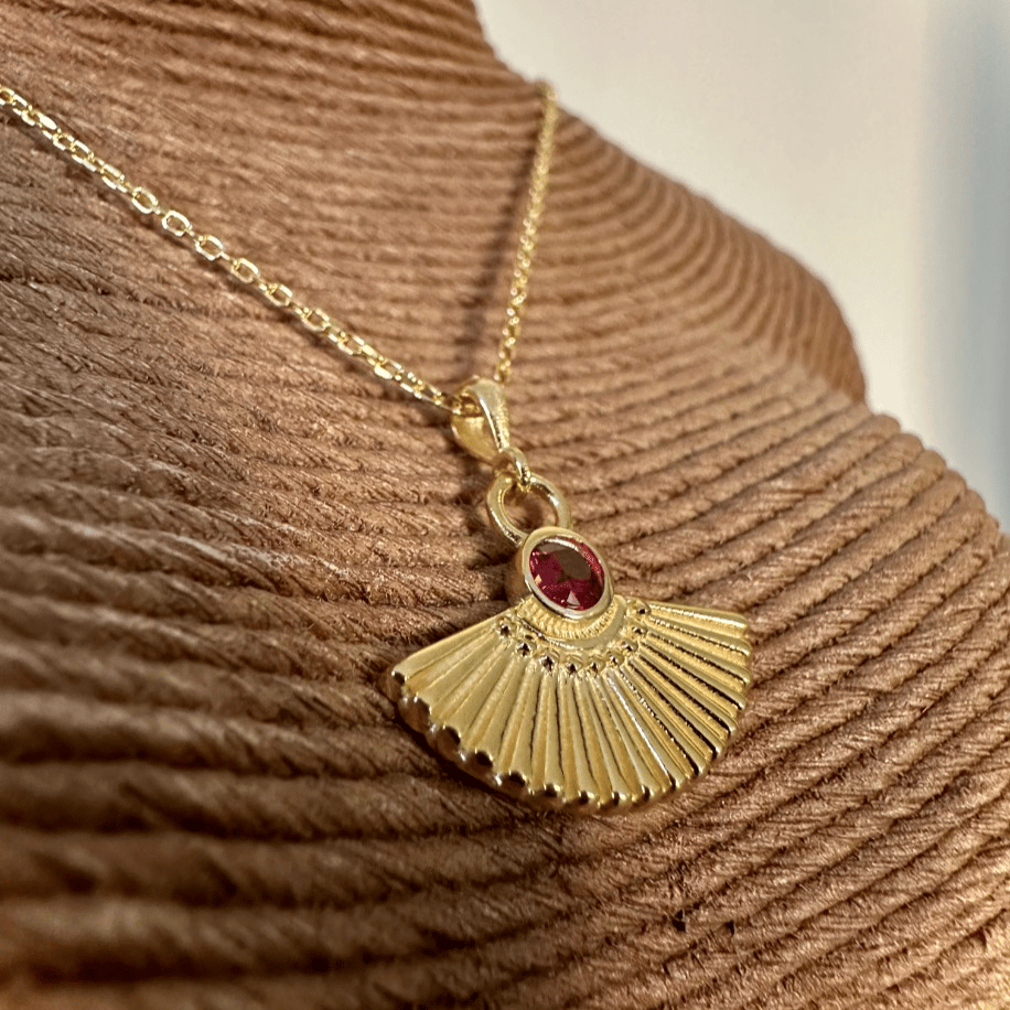 Gold Yelpaze Kırmızı Taş Kolye - 925 ayar gümüş