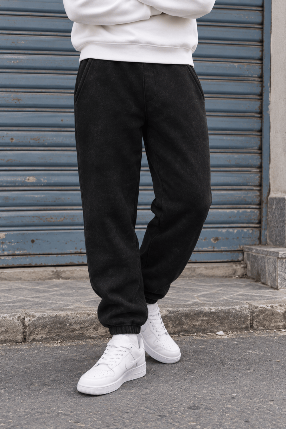 BAGGY KALIP PAÇA LASTİKLİ YIKAMALI ÜÇ İPLİK ŞARDONLU EŞOFMAN ALTI