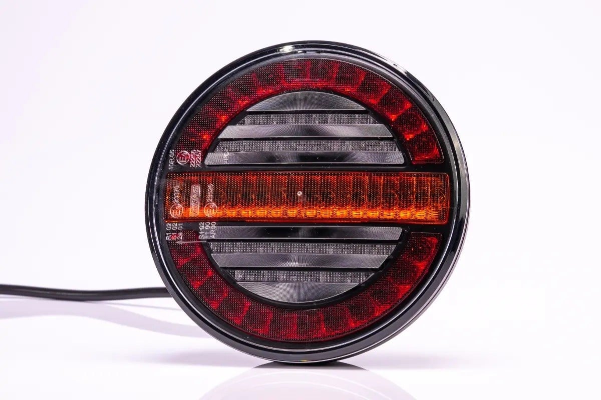 HAMBURGER STOP LAMBASI LEDLİ 12V - 24V 3 FONKSİYON PARK FREN KAYAR SİNYAL 1,00 MT - FRS.FT-213 DI