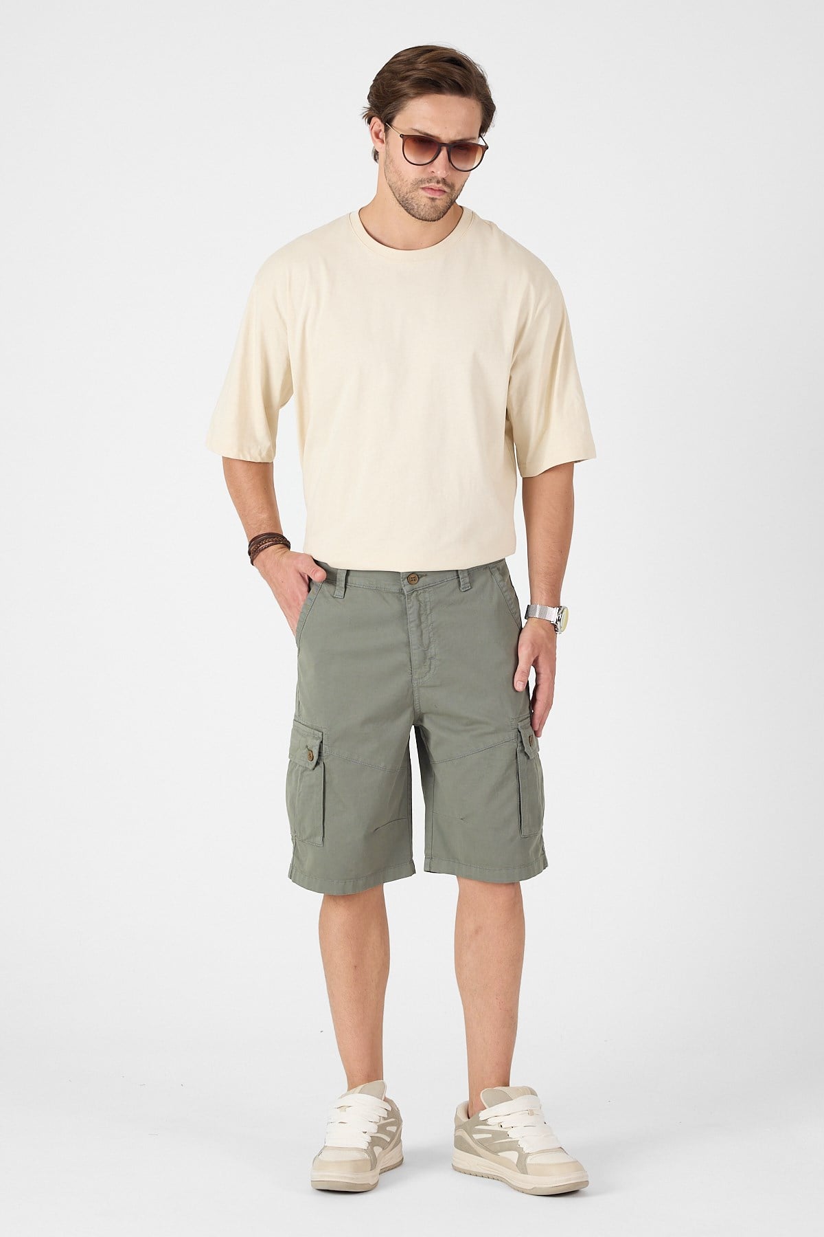 Erkek Regular Fit Kargo Cepli Şort Kapri