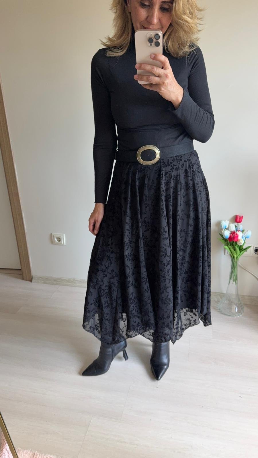 Asimetrik İç Astarlı Flok Etek