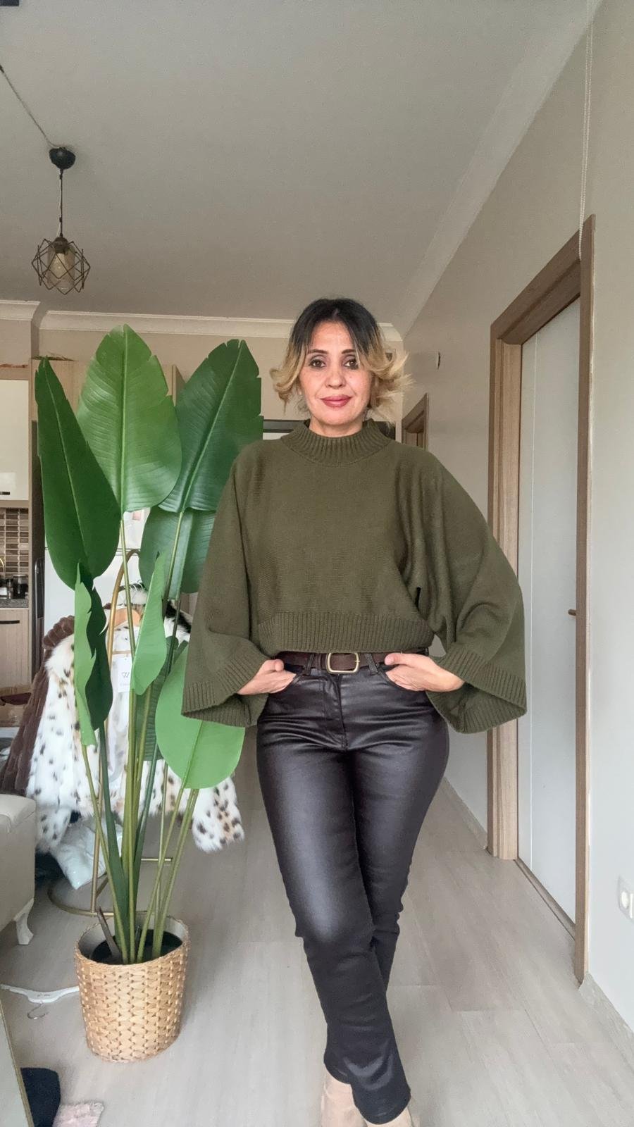 Crop Kazak Haki
