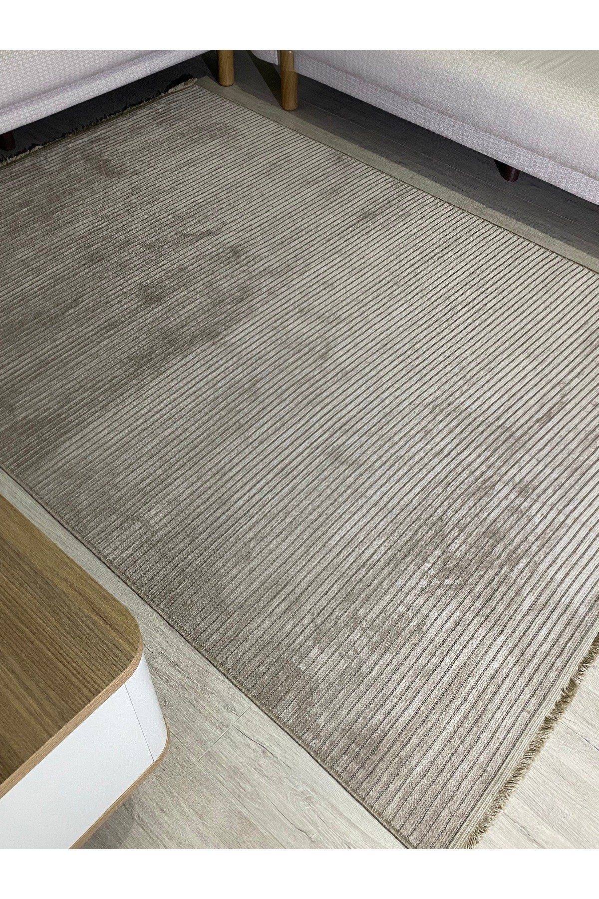 Lavinya Vizon Kaymaz Dokuma Taban Antialarjik Salon Mutfak Koridor Halısı