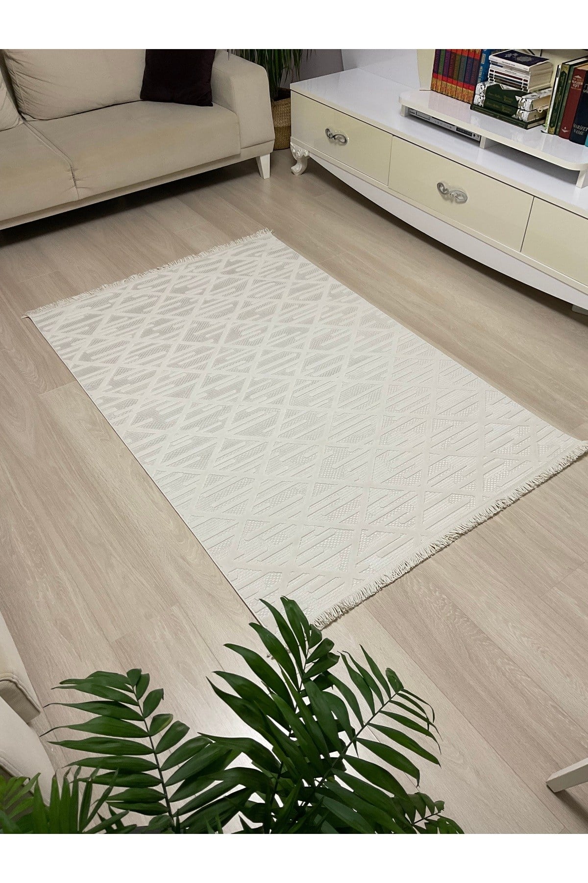 Nexum 1431 Krem Kaymaz Dokuma Taban Makinede Yıkanabilir Salon Mutfak Koridor Halısı