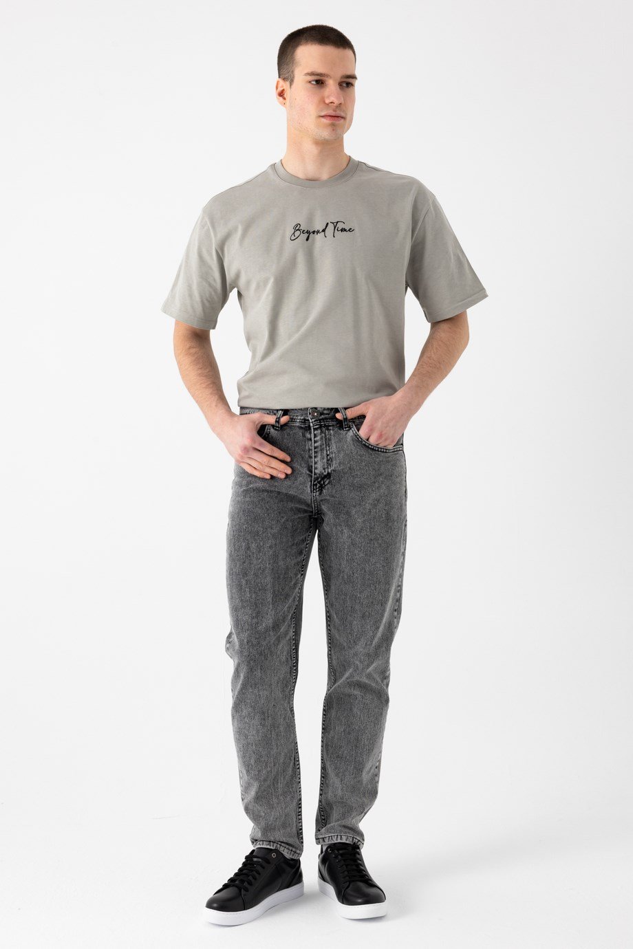 Straight Jean