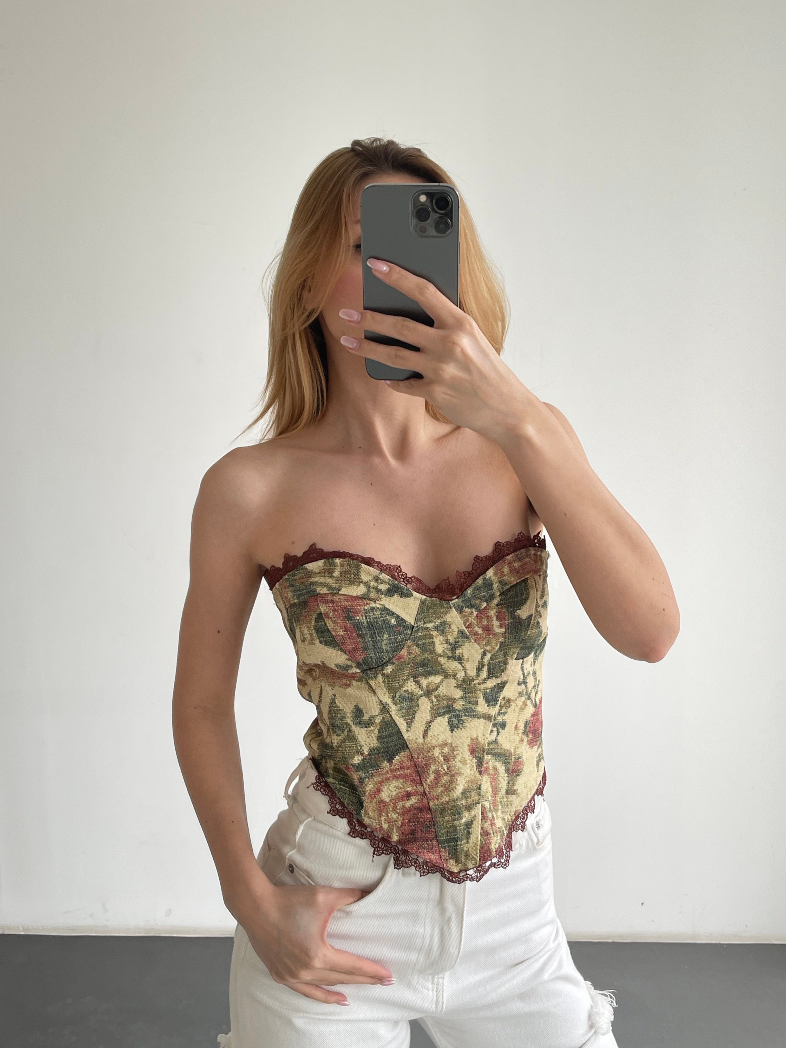 Vintage Rose Dantel Detaylı Goblen Desenli Straplez Korse Büstiyer