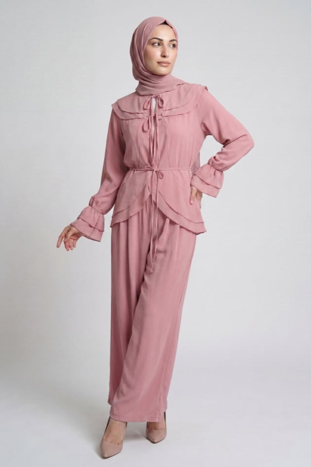 Önden Bağcıklı,Volanlı, İçi Astarlı, Krinkıl Şifon Kumaş Takım - Pembe