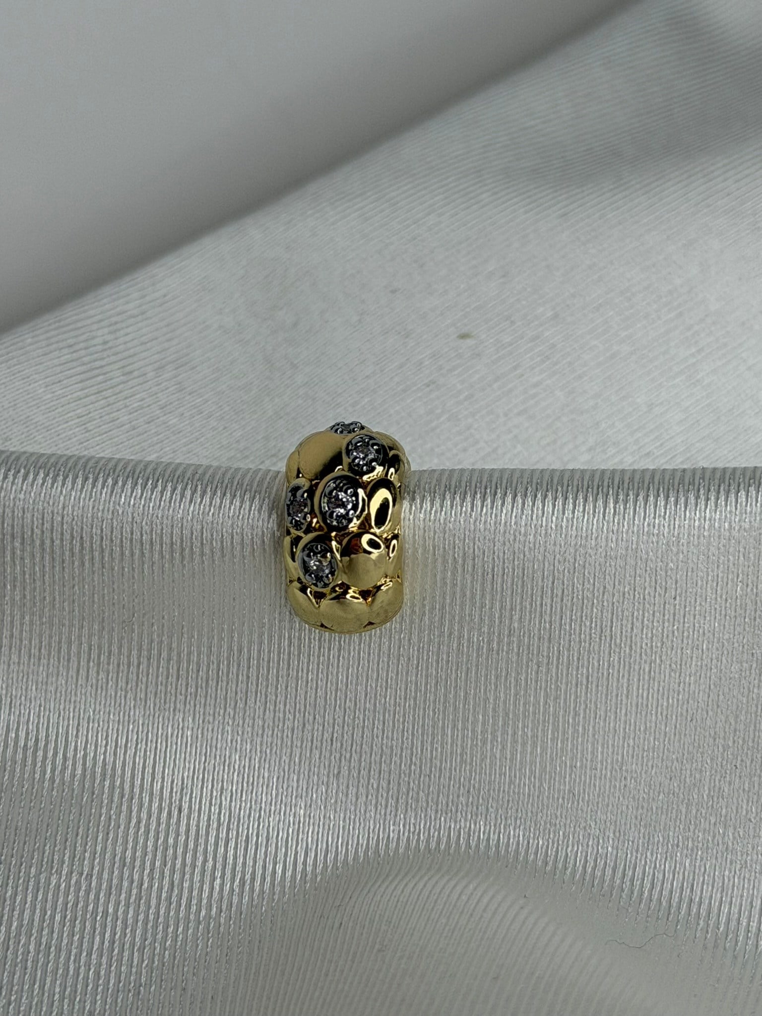 Valencia Lux Earcuff