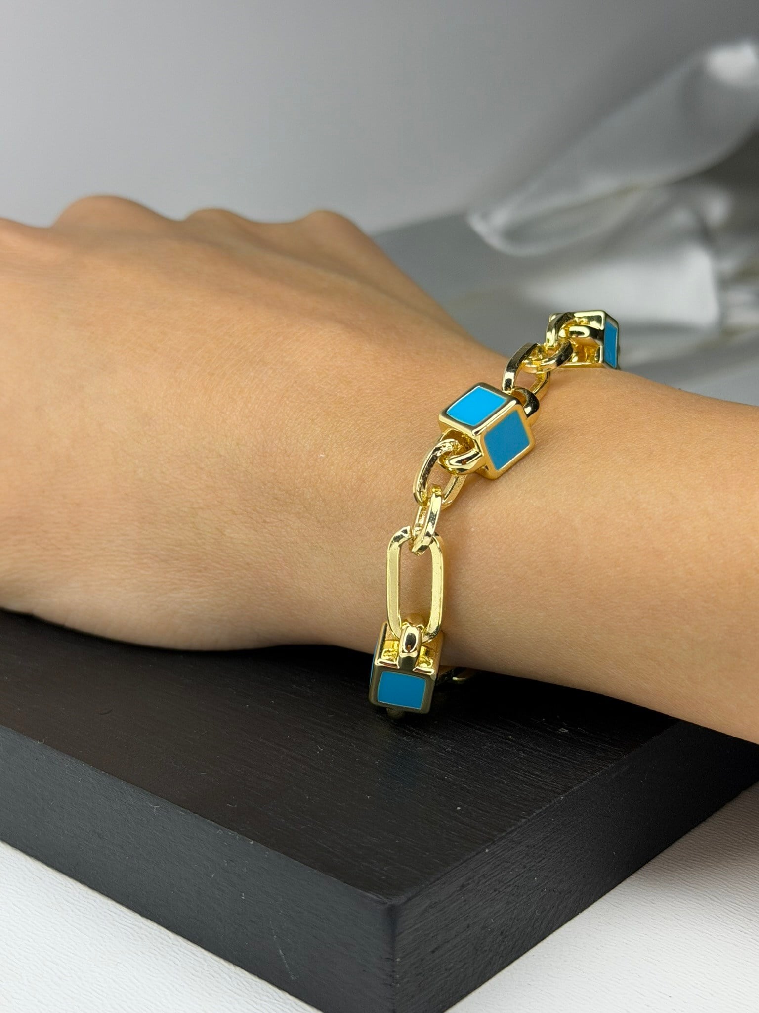 Vibe Loop Gold Bileklik