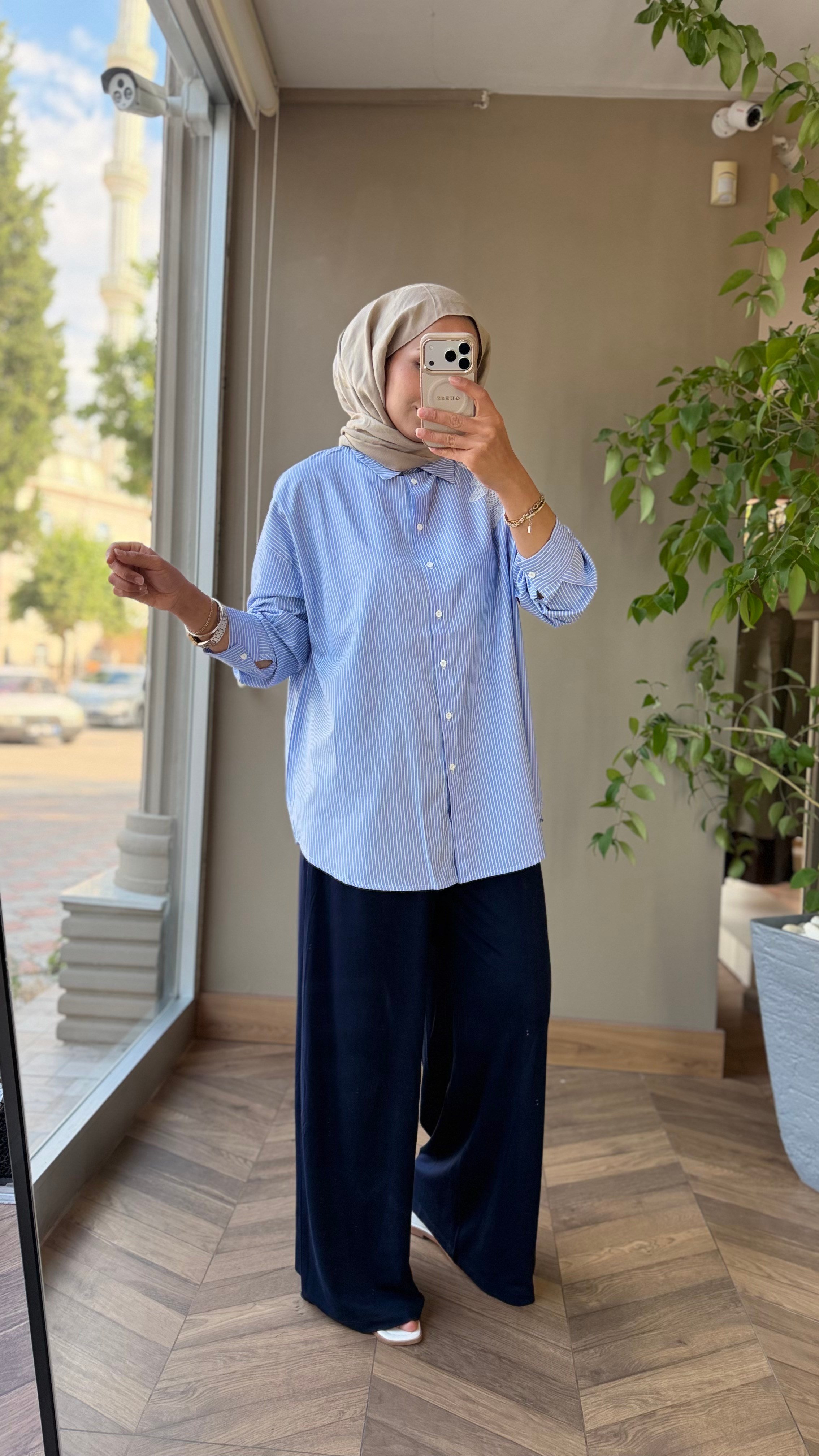 ELARA Omuz Dantel Detaylı Gömlek | Mavi