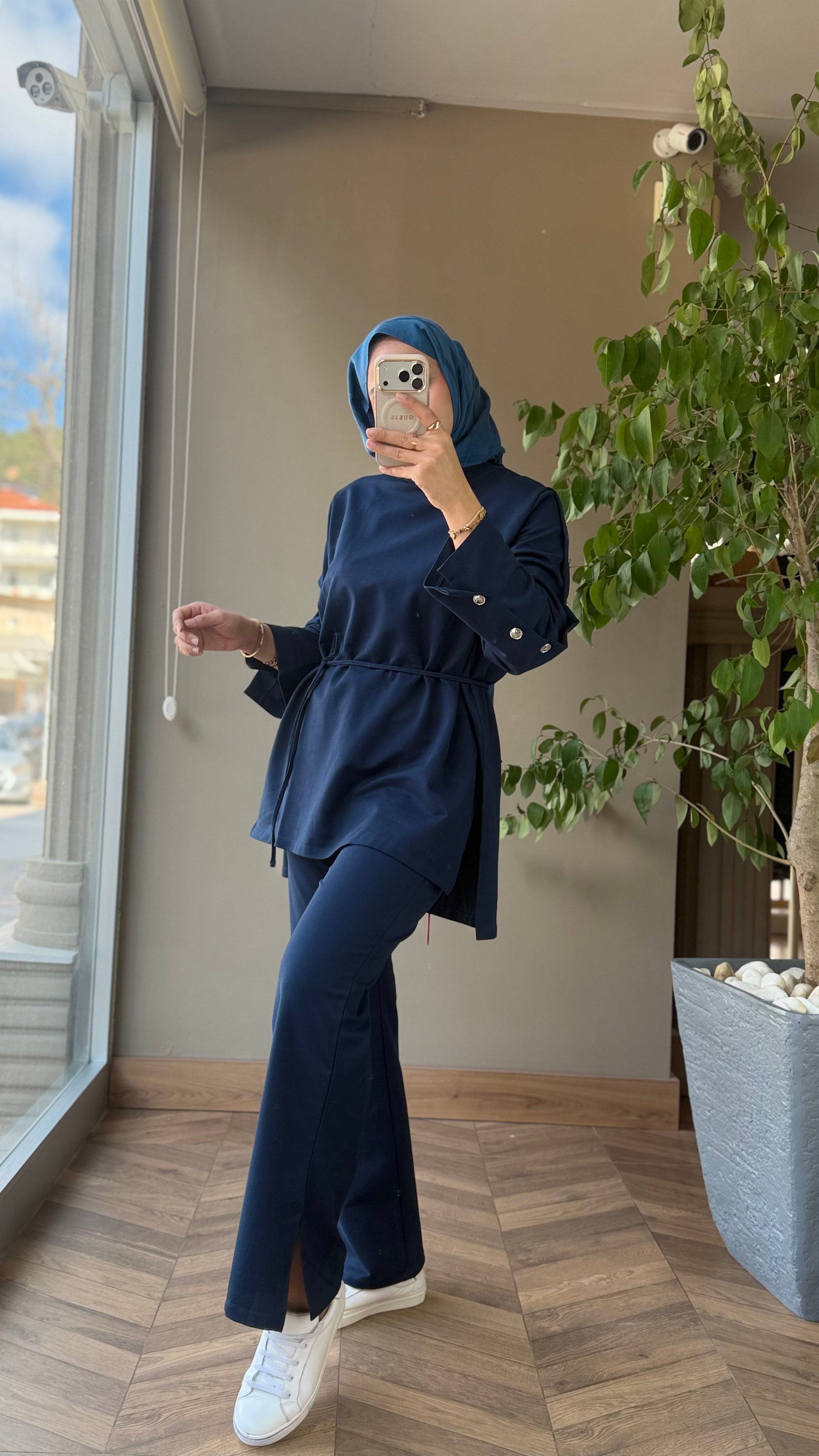 VERA Gold Düğme Detaylı Takım | Gece Mavisi