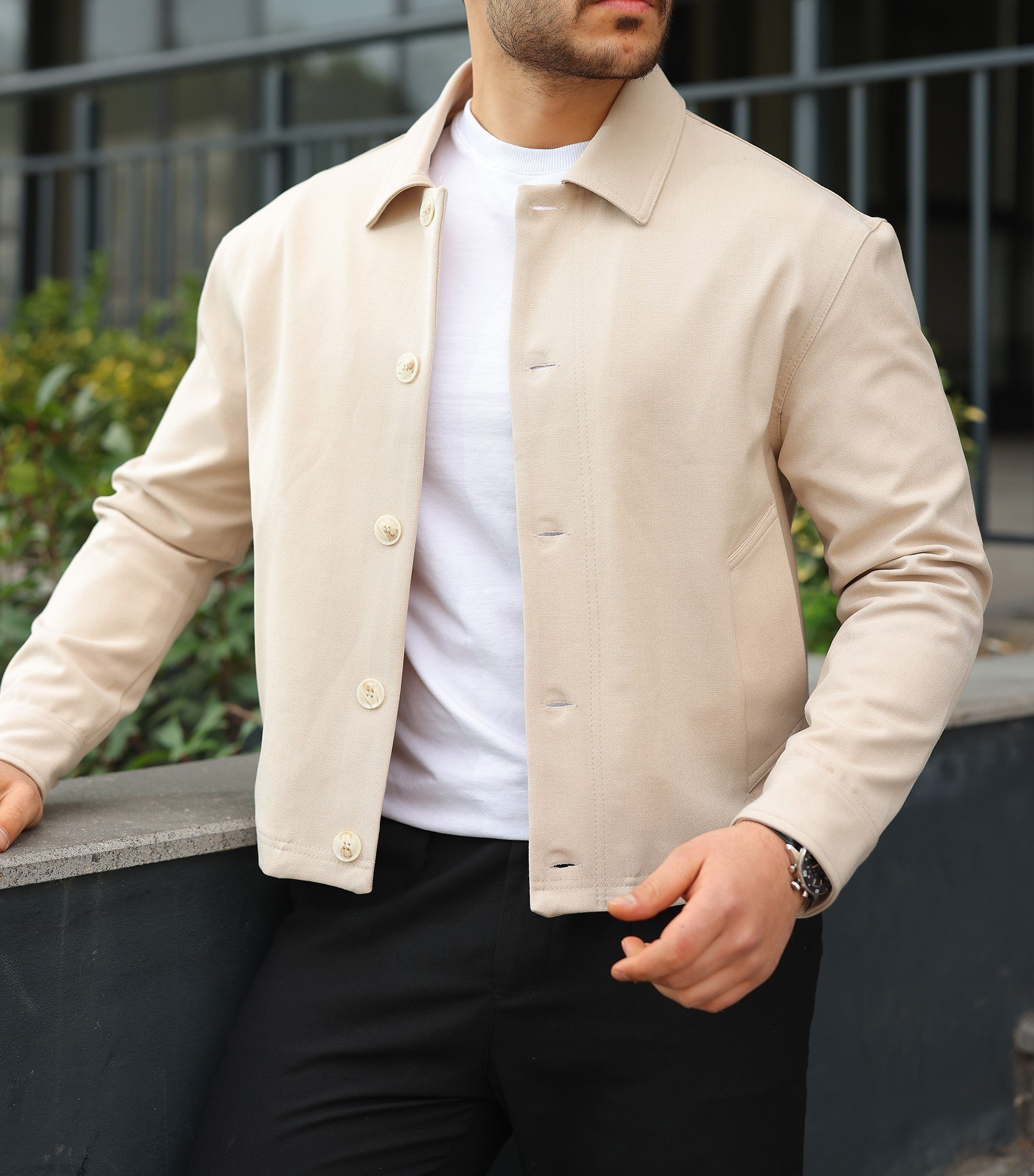 Düğme Detaylı  Krem  Hafif Oversize Kumaş Ceket- Trend Sokak Modası
