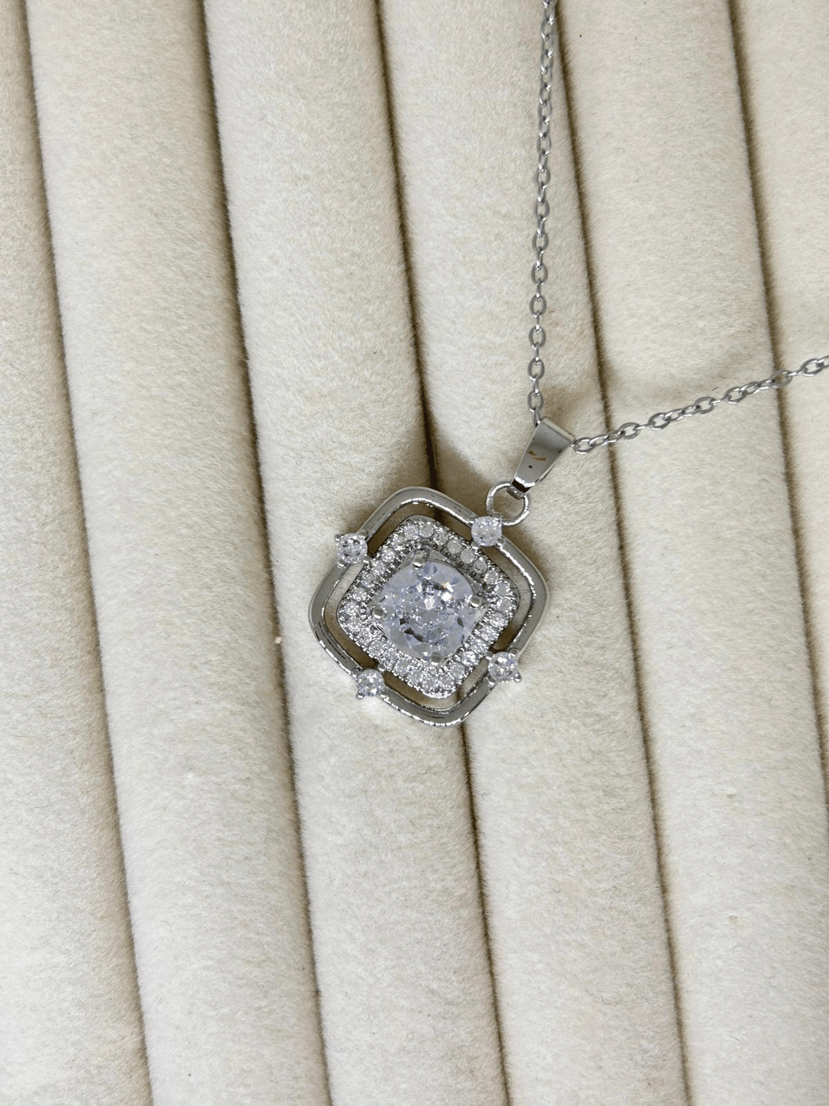 SELİN ACCESSORY ÇELİK KOLYE