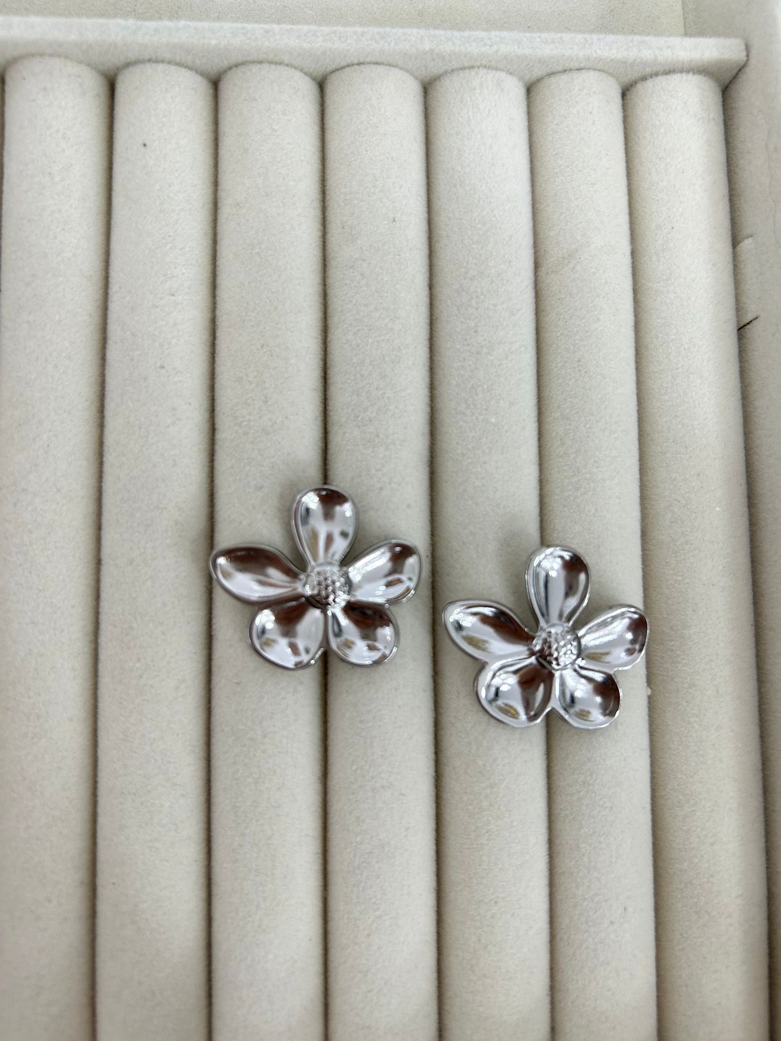 SELİN ACCESSORY KÜPE