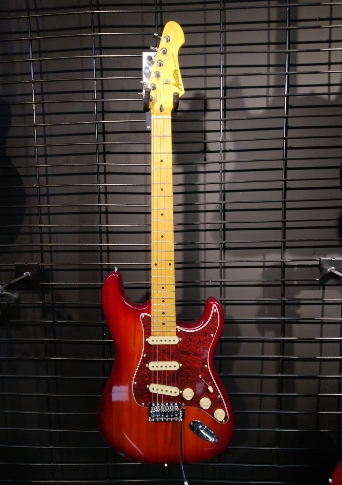 auster-as100sss-cb-elektro-gitar-maple-77-b3e.jpg