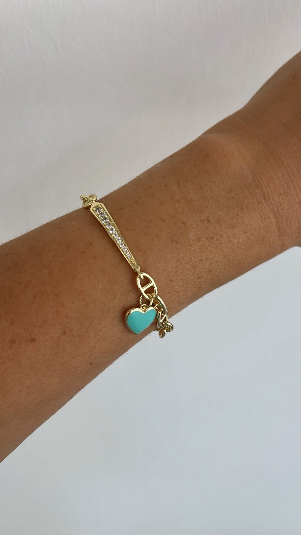 14K Gold Vip Seri Kalp Charmlı Bileklik 19cm 
