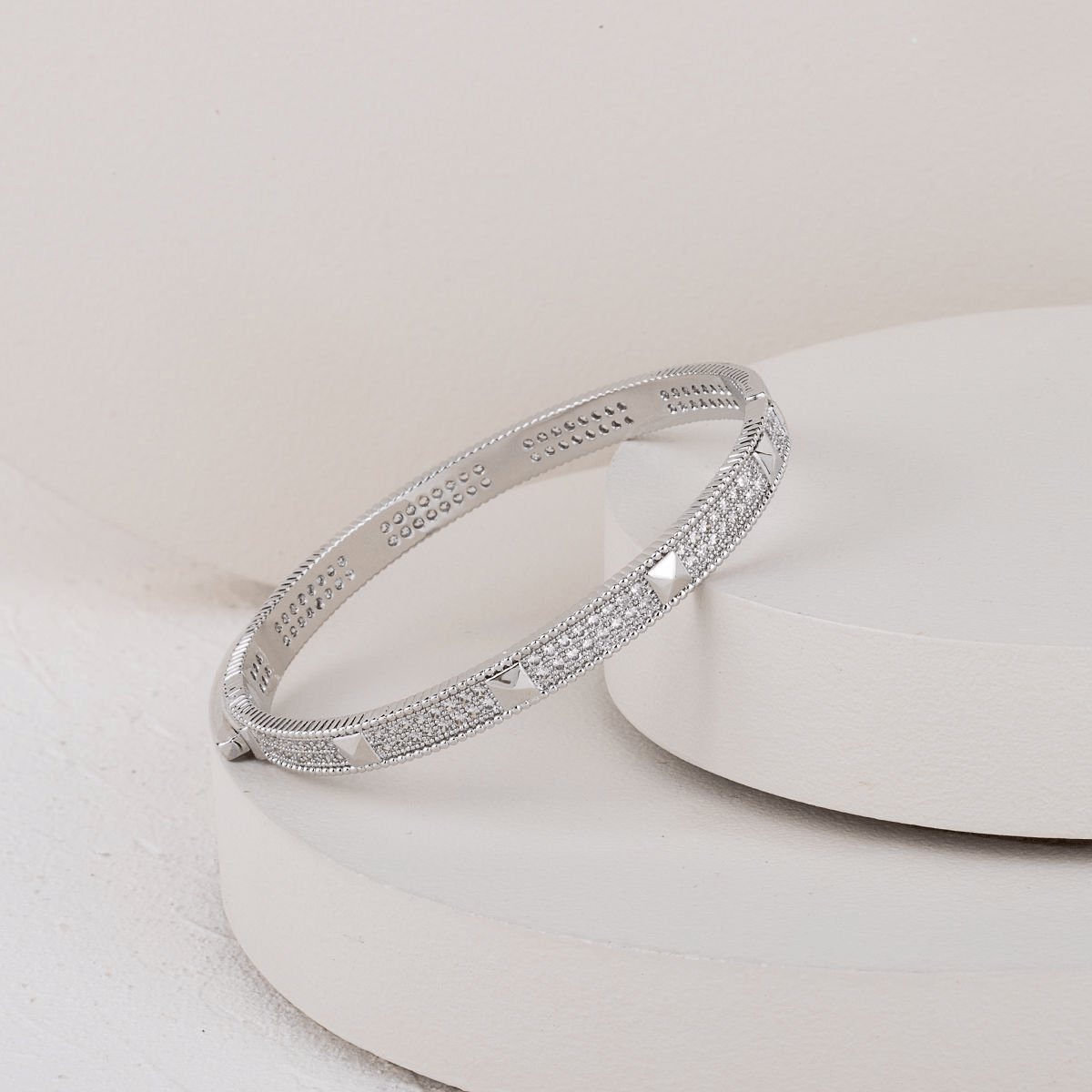 İthal Zirkon Taşlı Kelepçe 17 cm