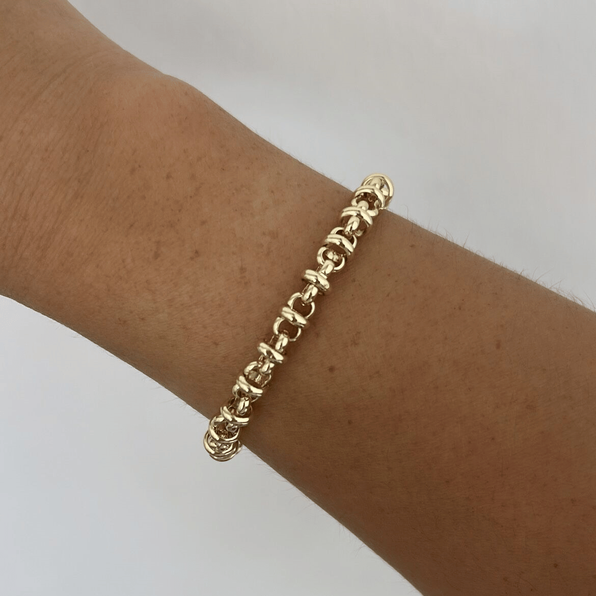 Özel Seri 14K Gold Silindir Zincir Bileklik 19cm