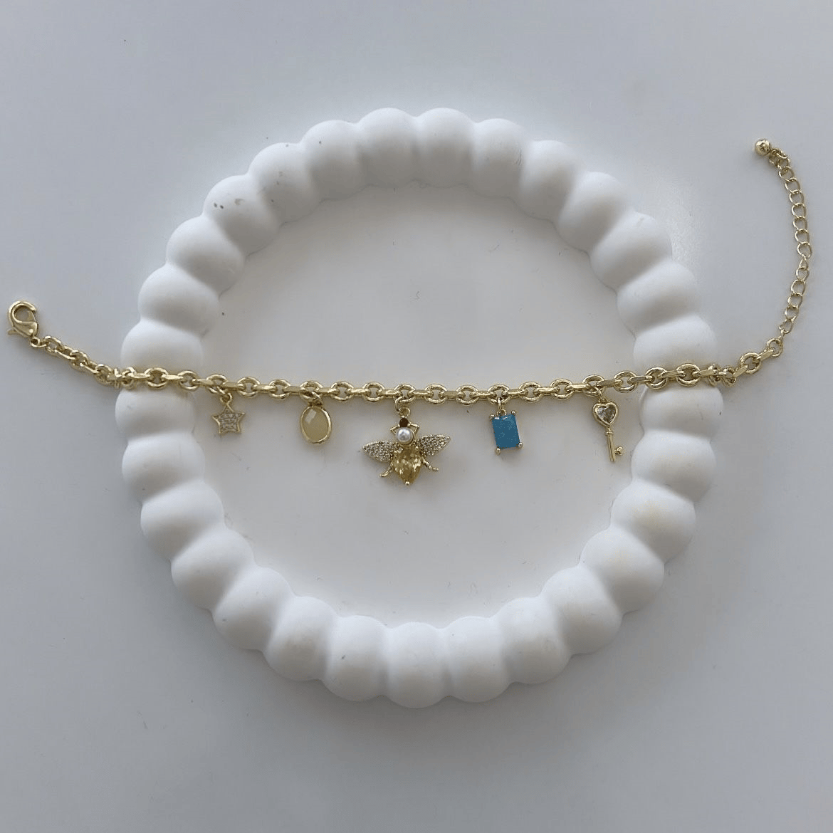 Özel Seri Arı Charmlı Bileklik 23cm