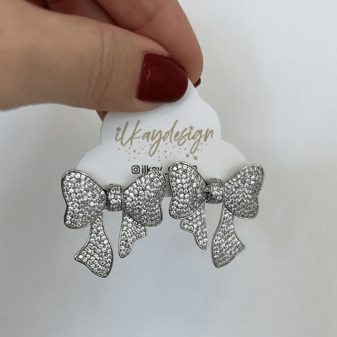 Özel Seri Zirkon Taşlı Fiyonk Küpe 3cm