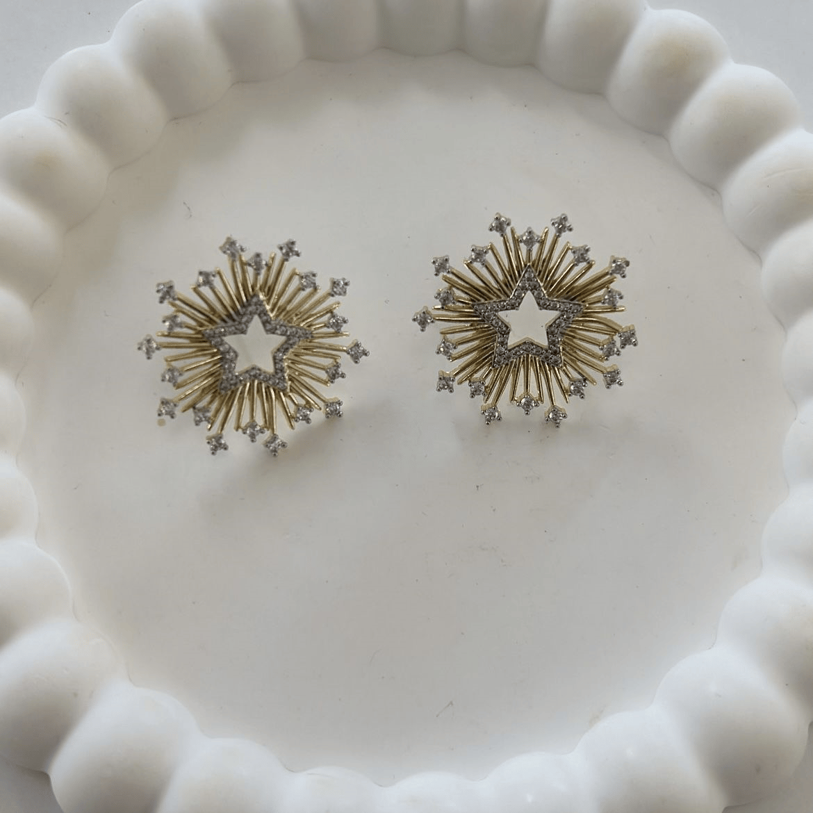 Özel Seri Zirkon Taşlı Yıldız Küpe 2,5cm