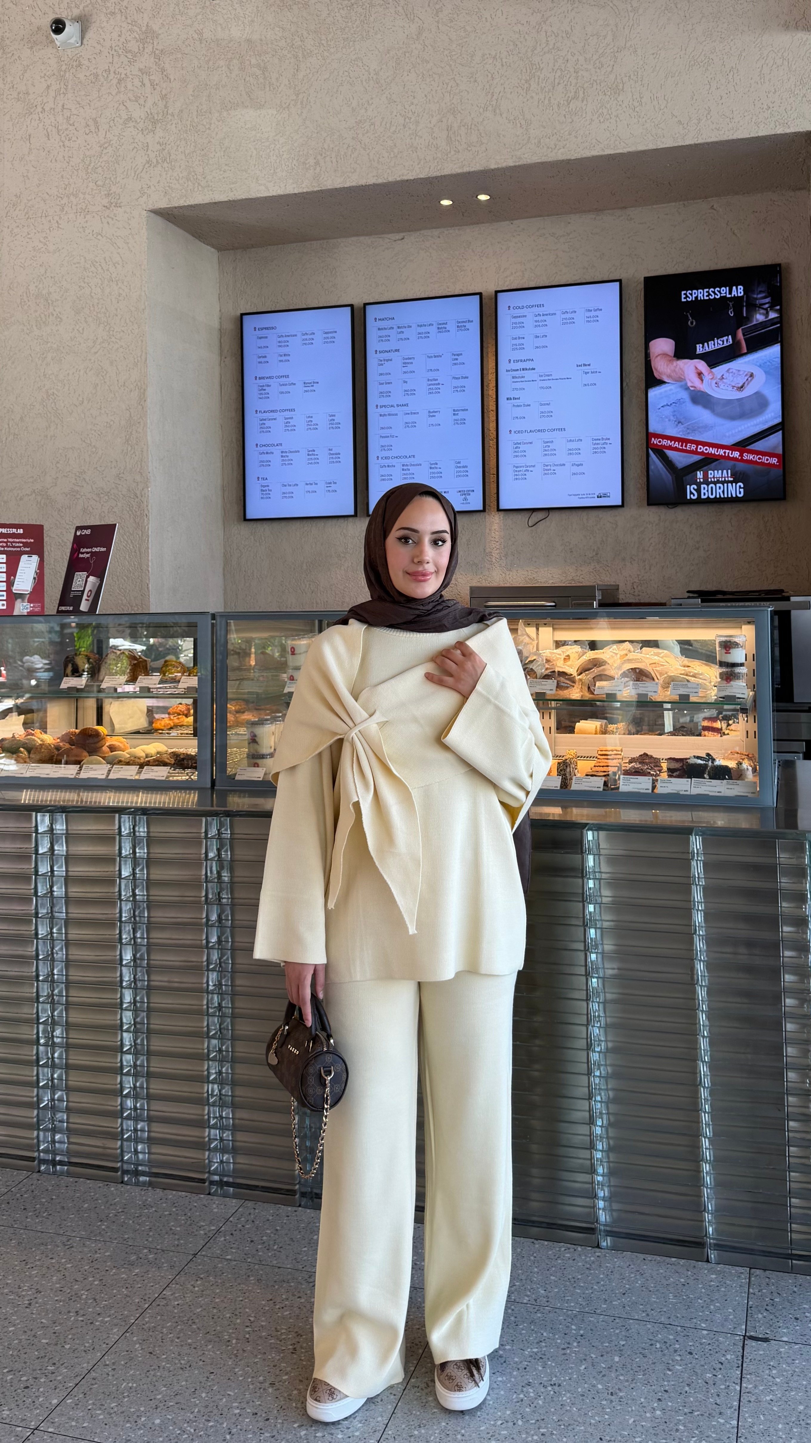 Şal Detaylı Triko Pantolon Takım